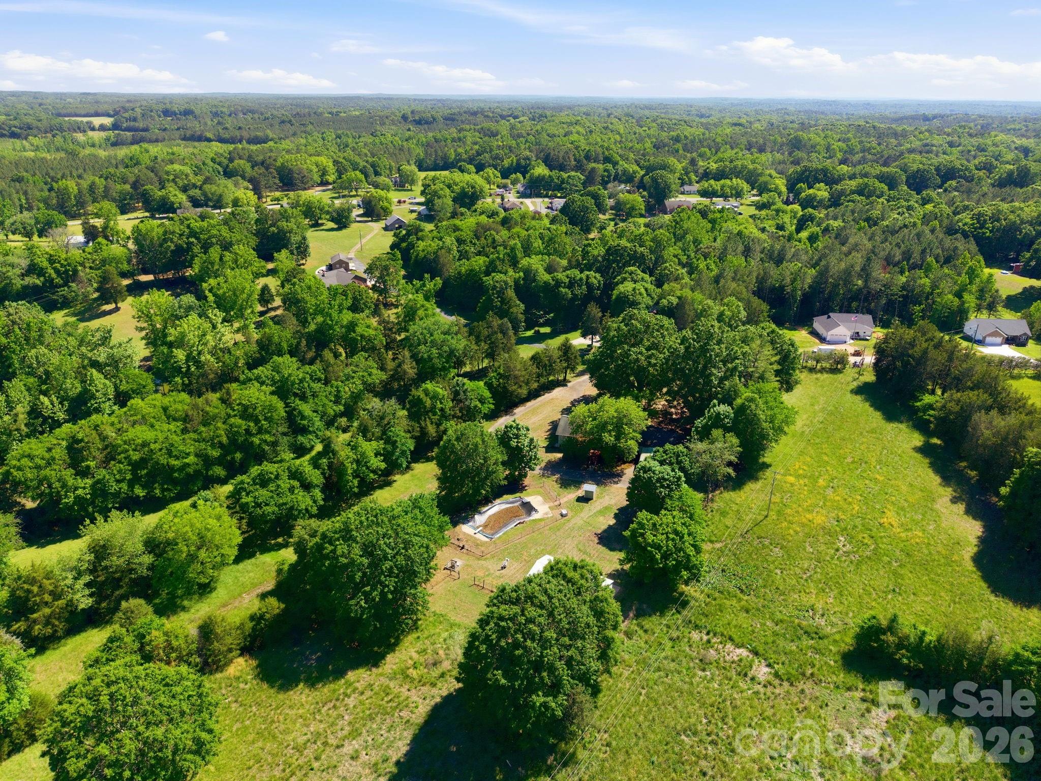 main property photo 41