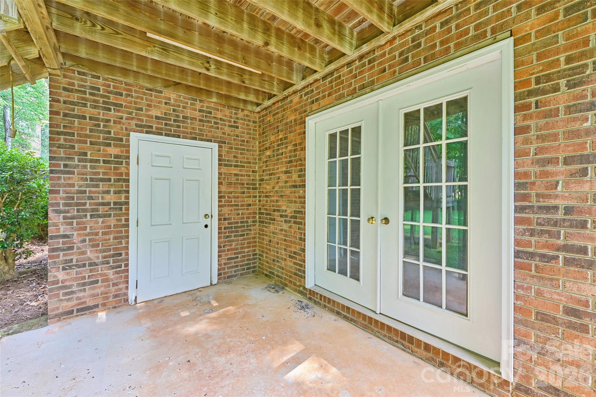 main property photo 41