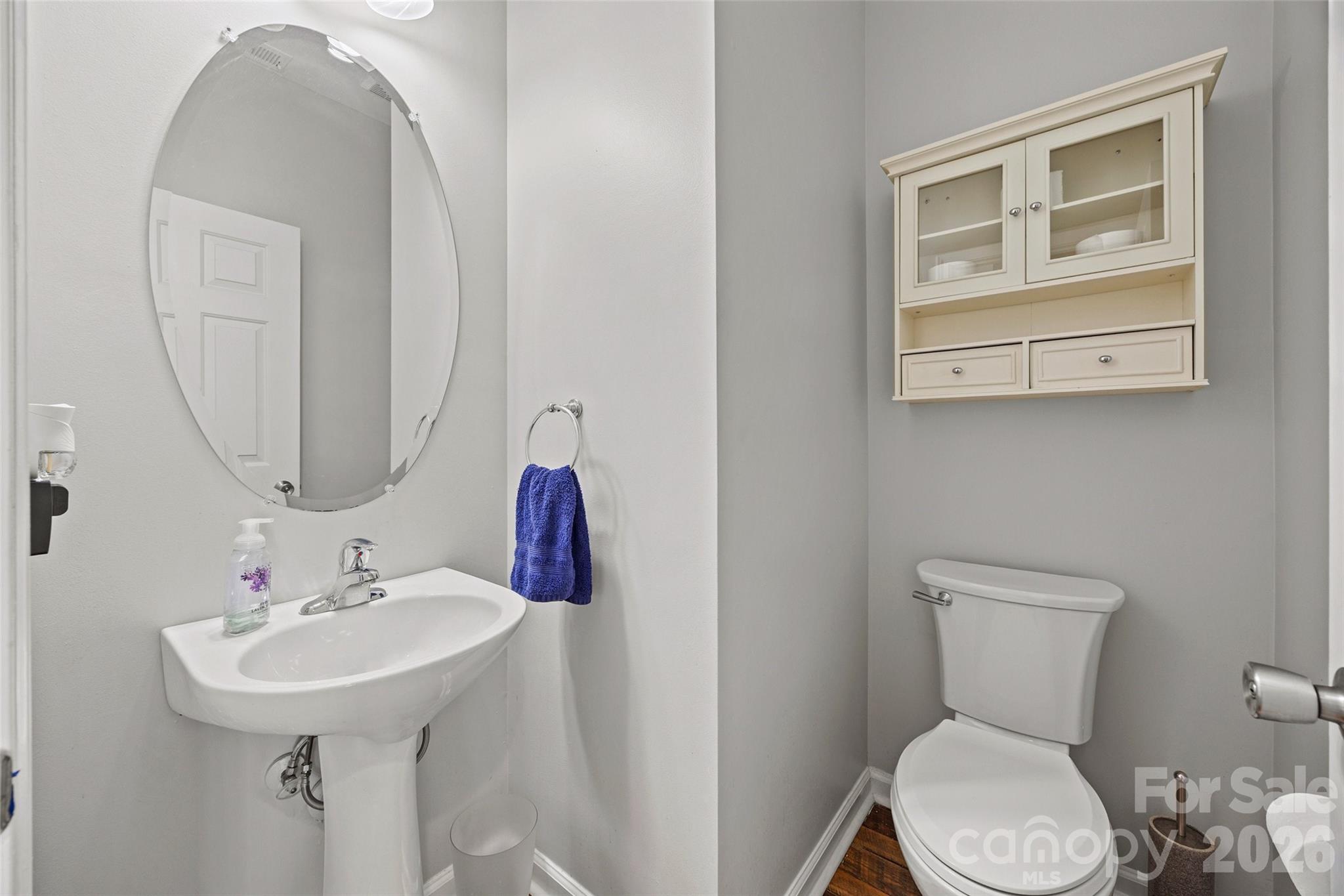 main property photo 6