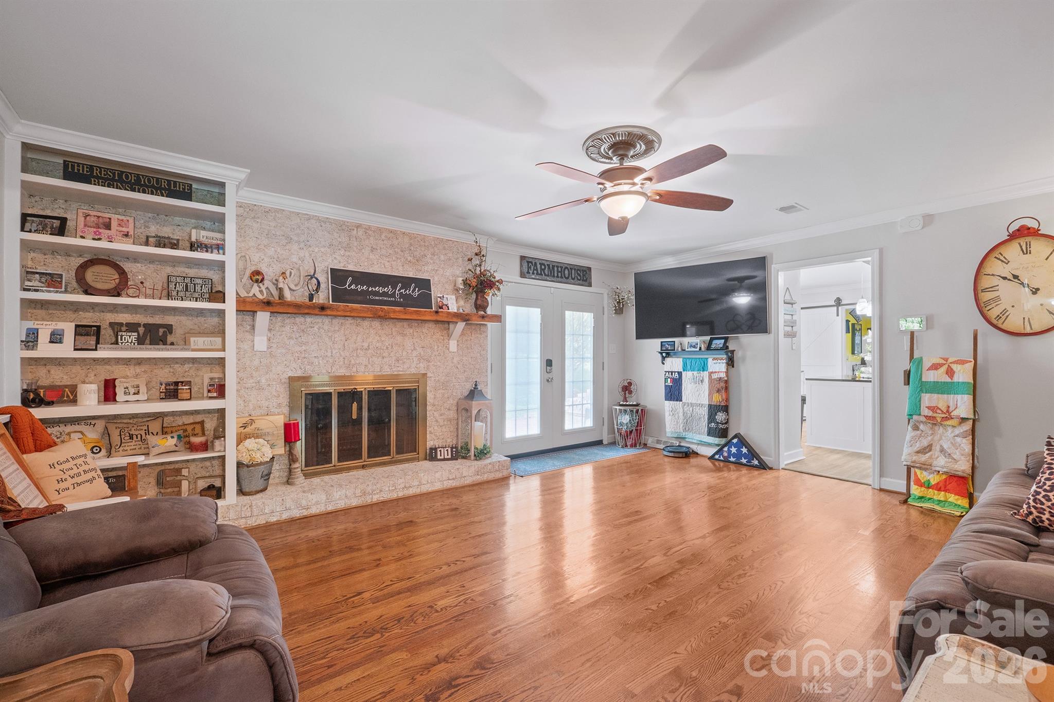 main property photo 18