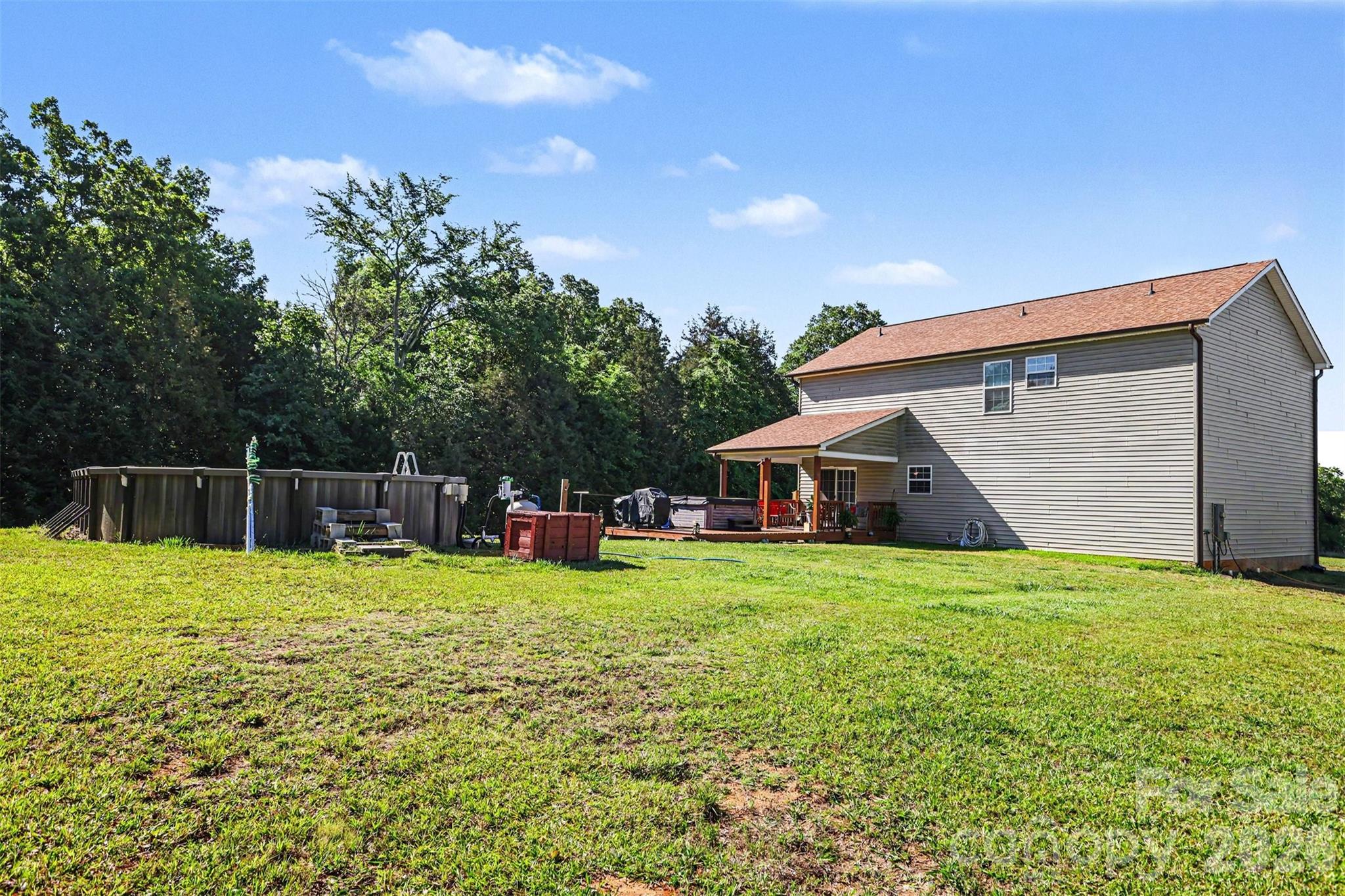 main property photo 36