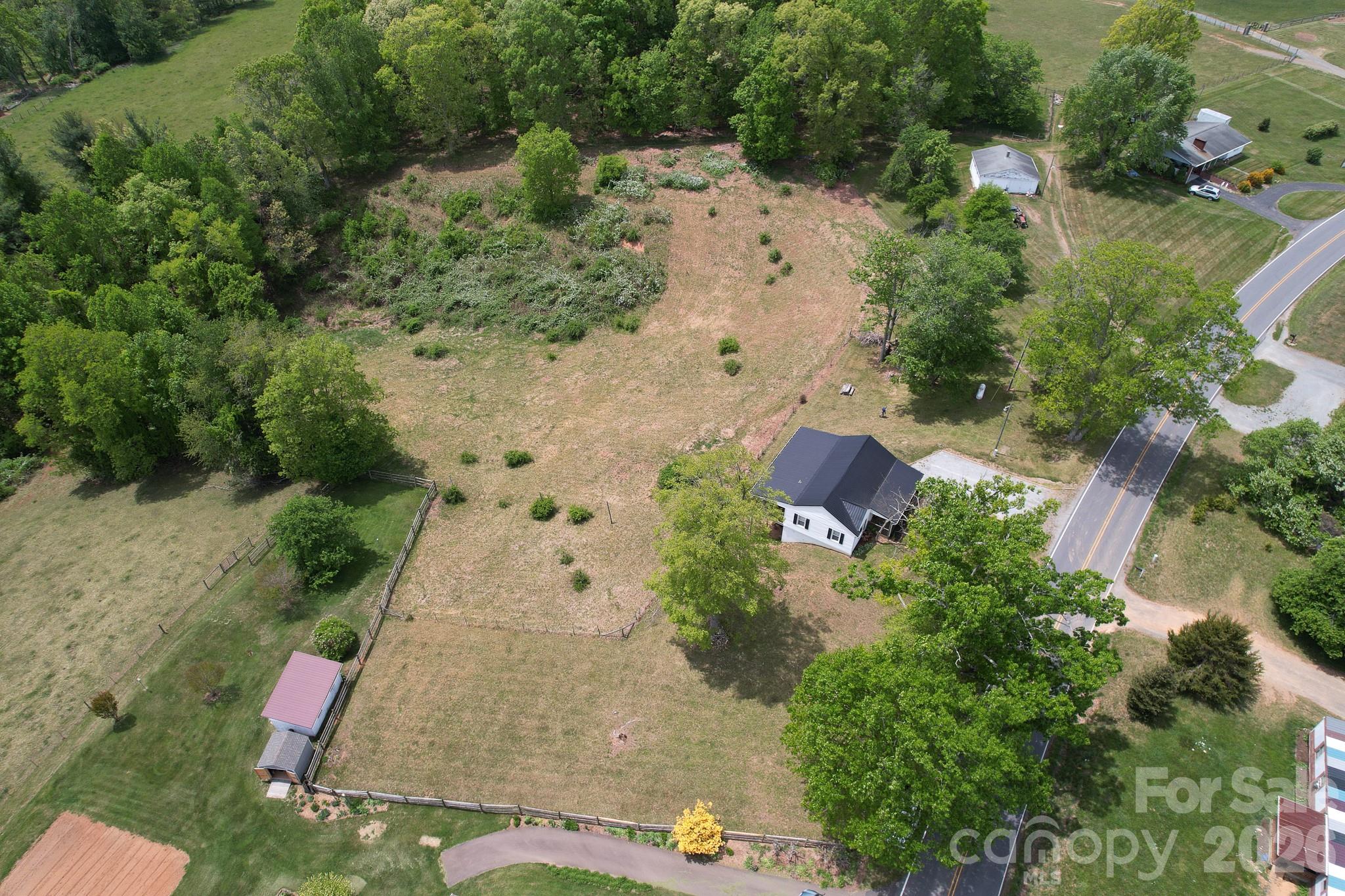 main property photo 43