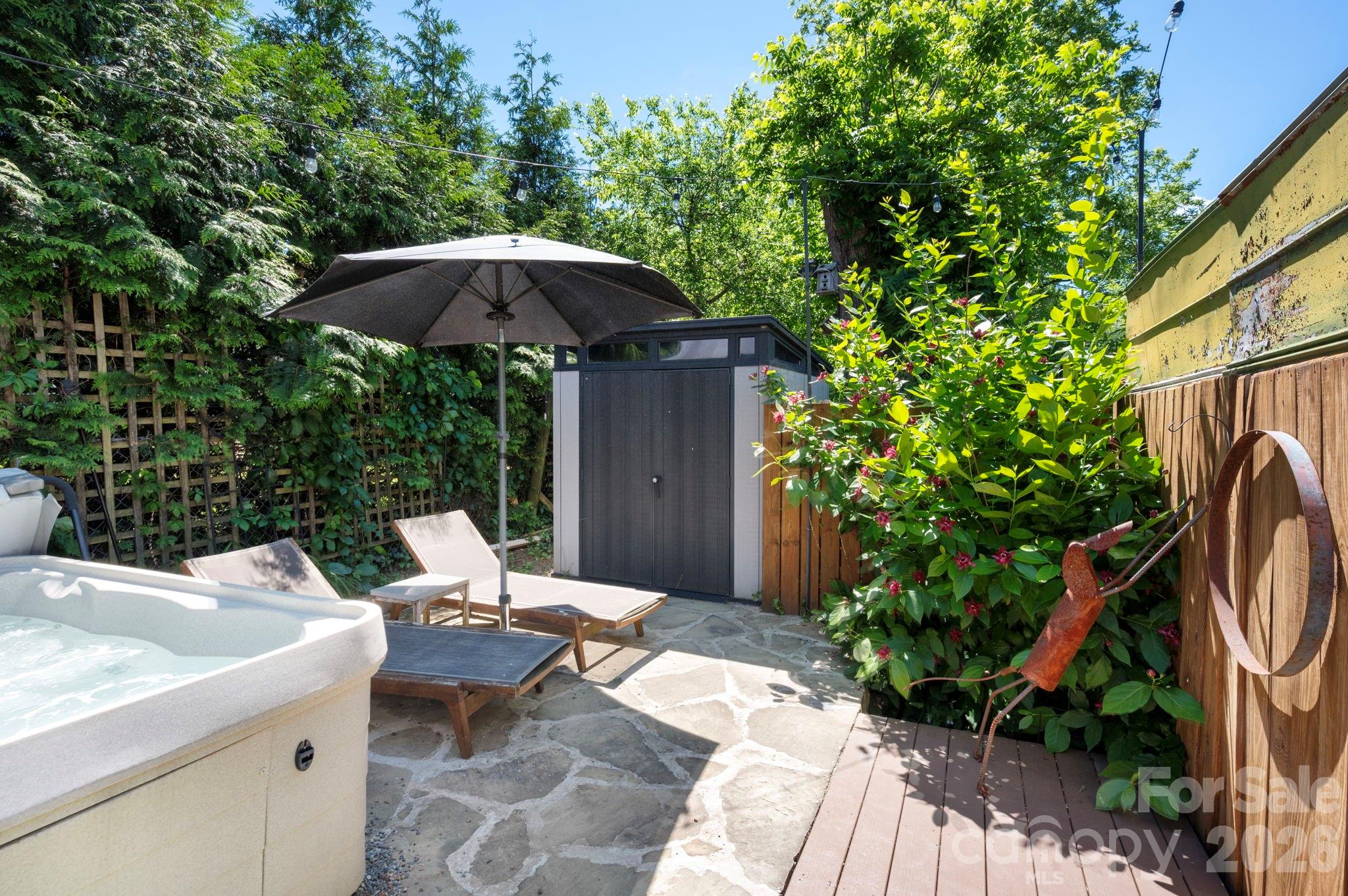 main property photo 29