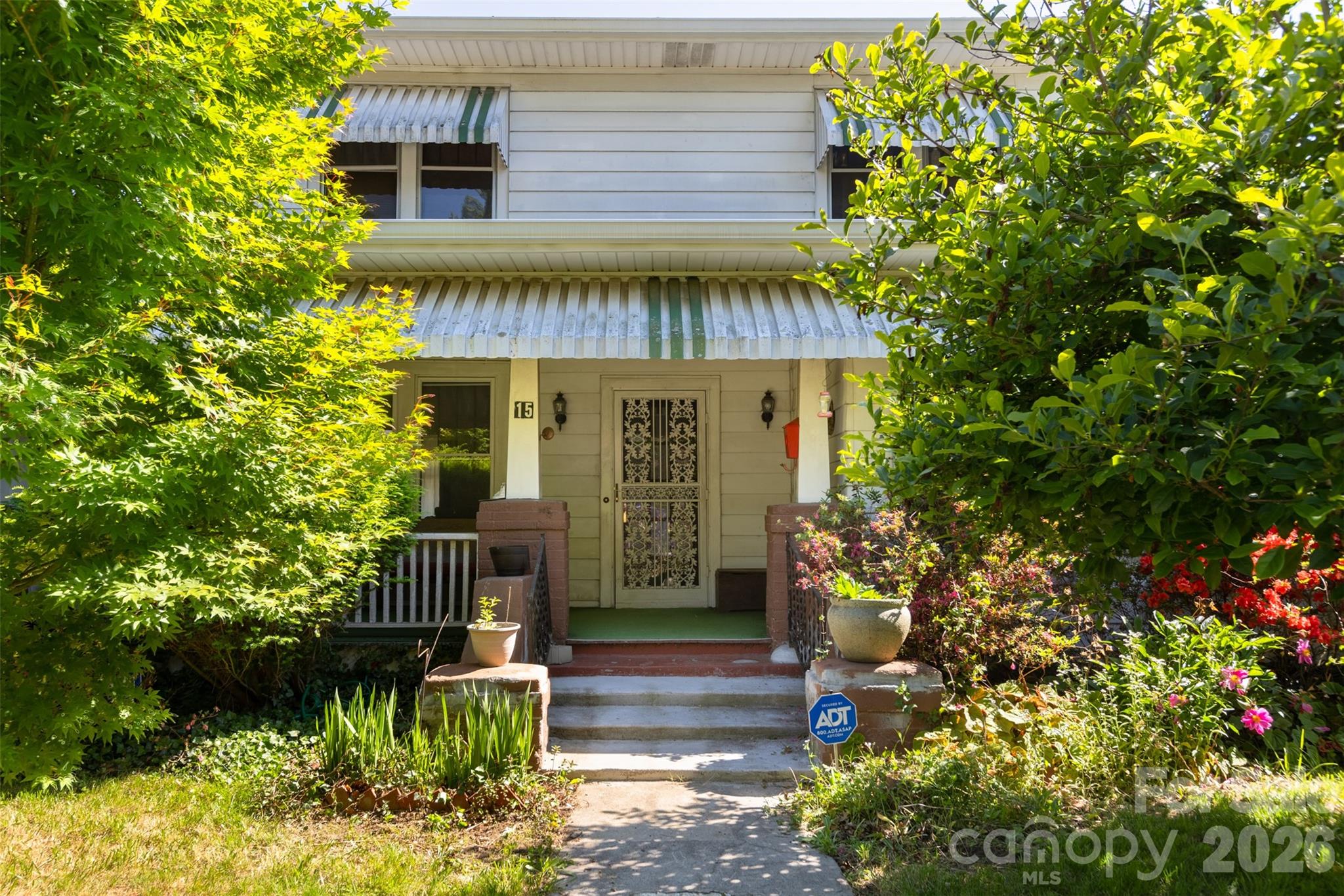 main property photo 37