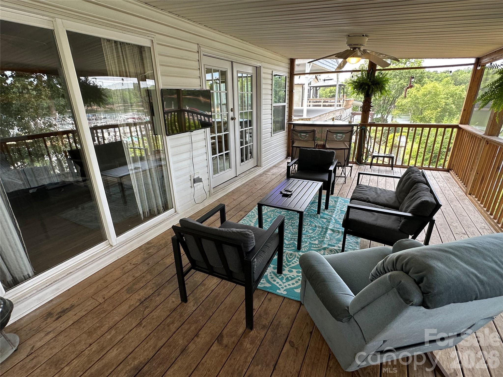 main property photo 22