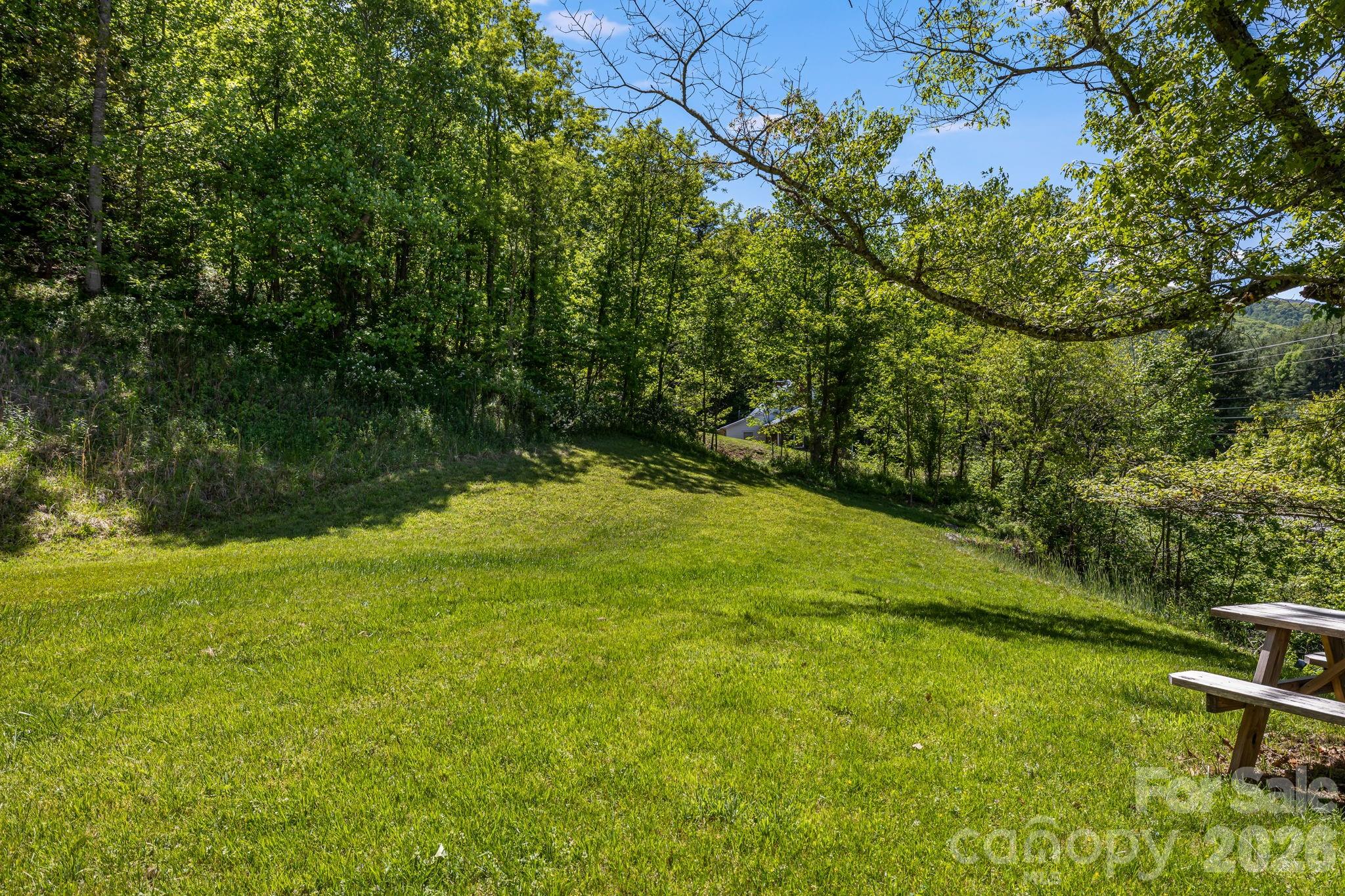 main property photo 28