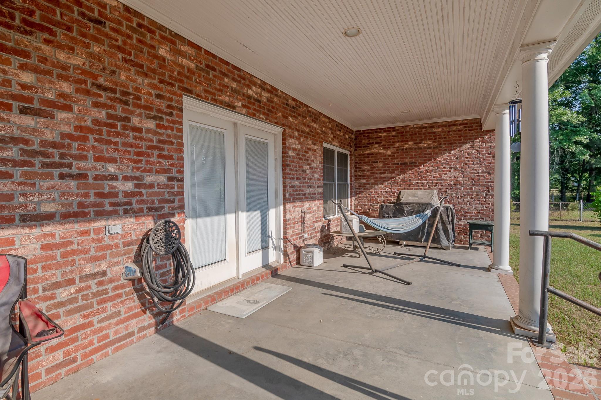 main property photo 39