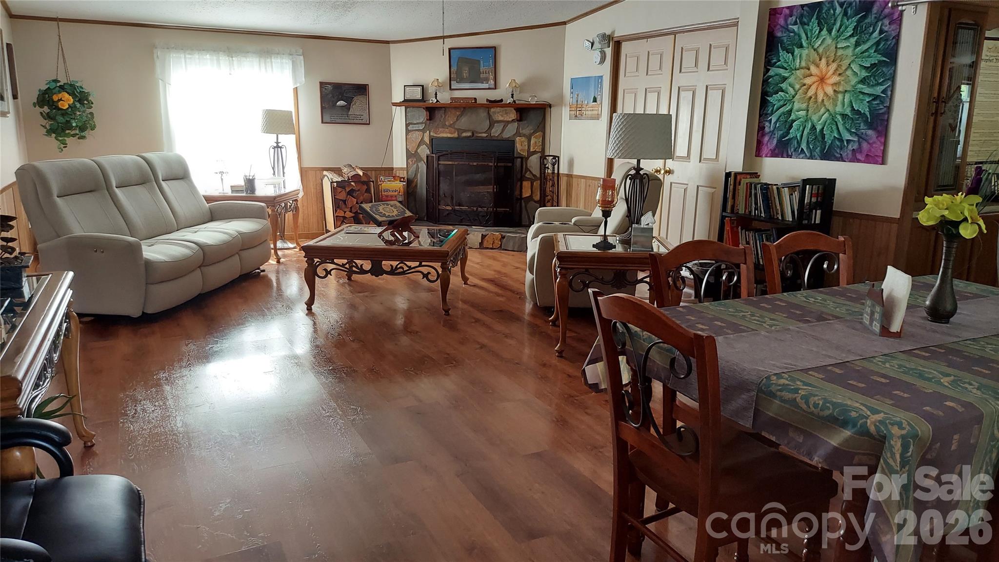 main property photo 12