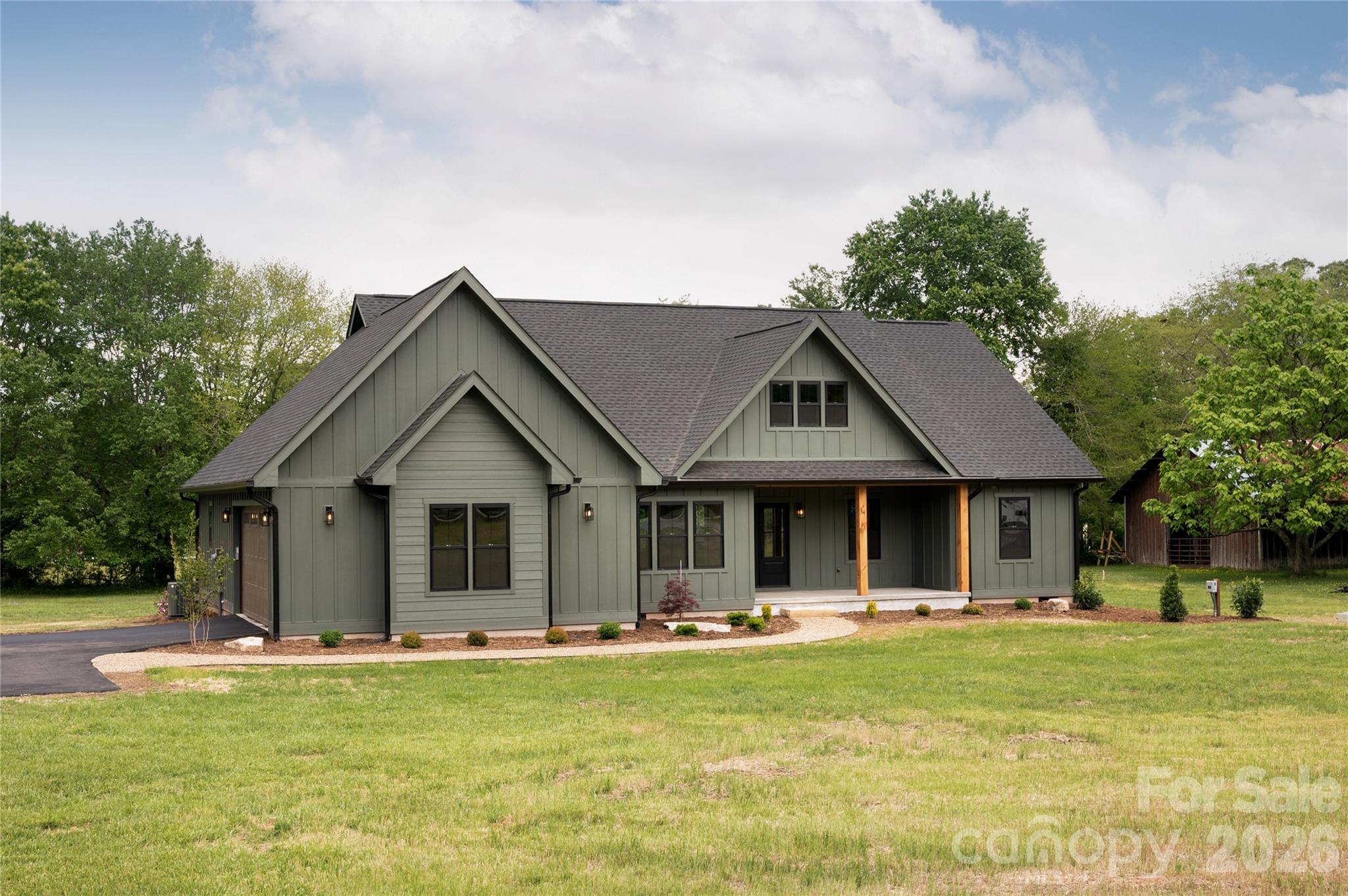 main property photo 30