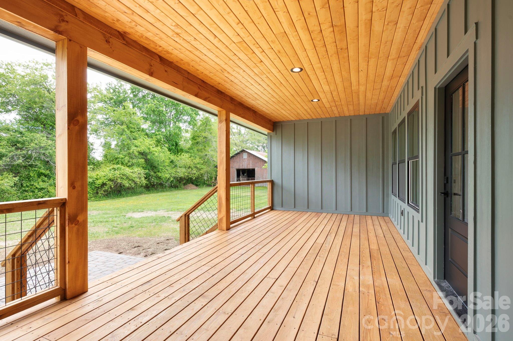 main property photo 34