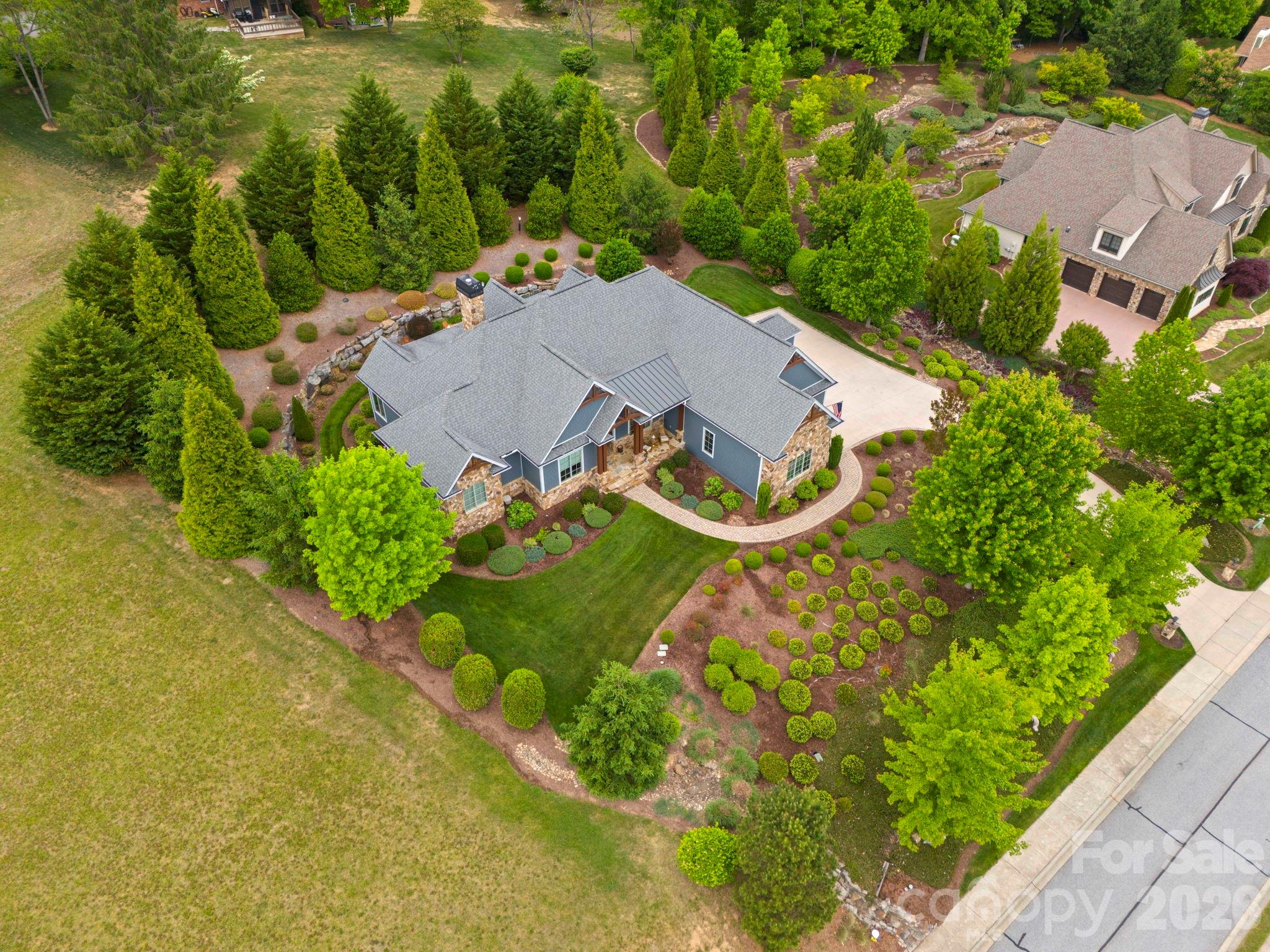 main property photo 45