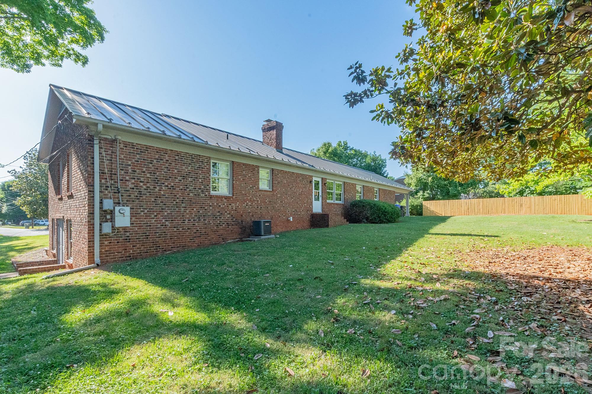 main property photo 27