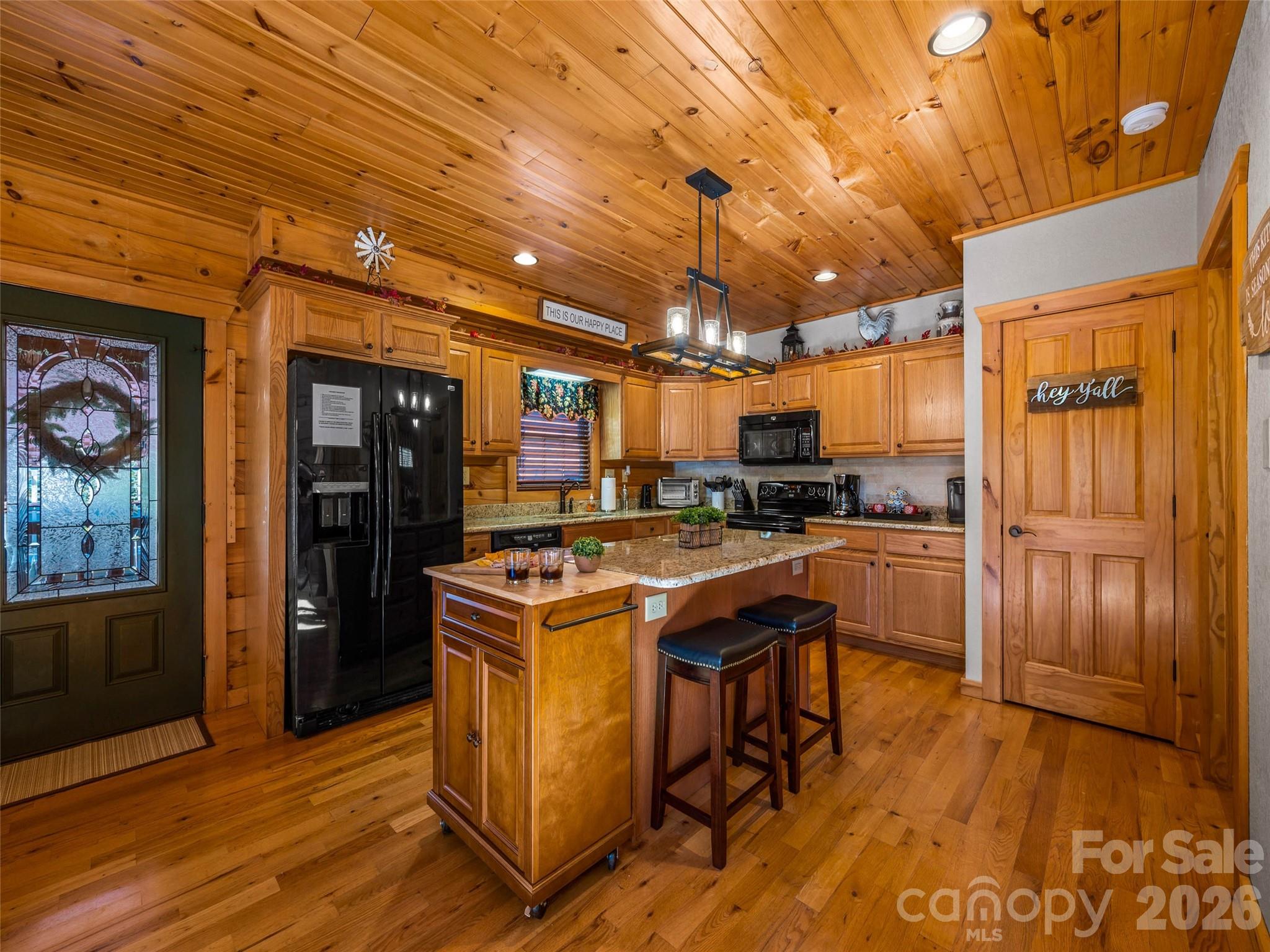 main property photo 12