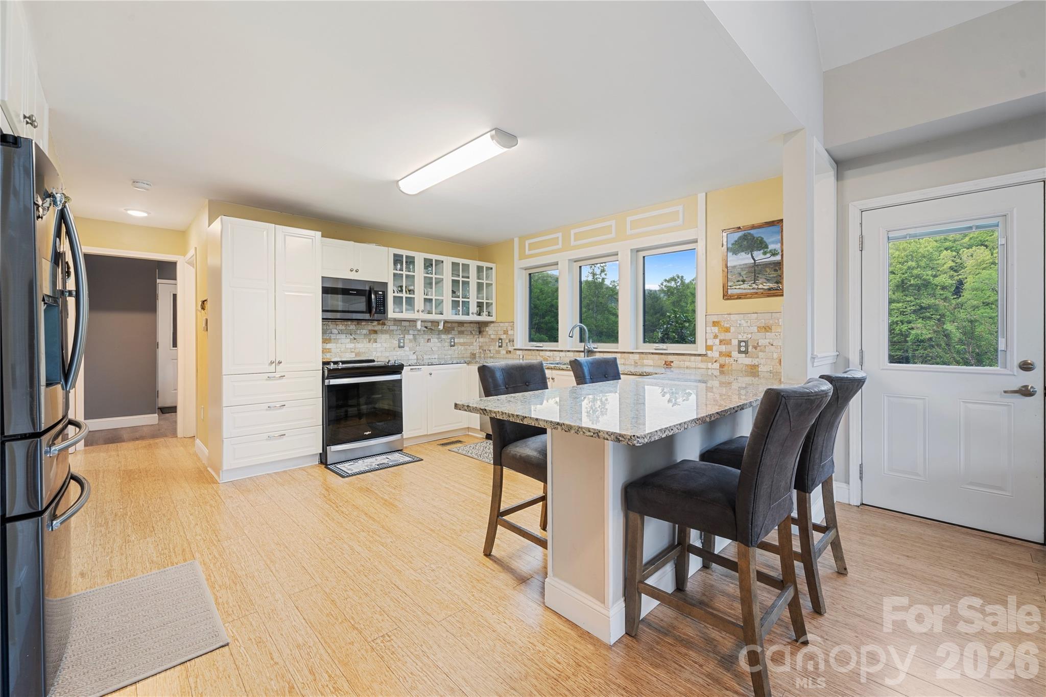 main property photo 31