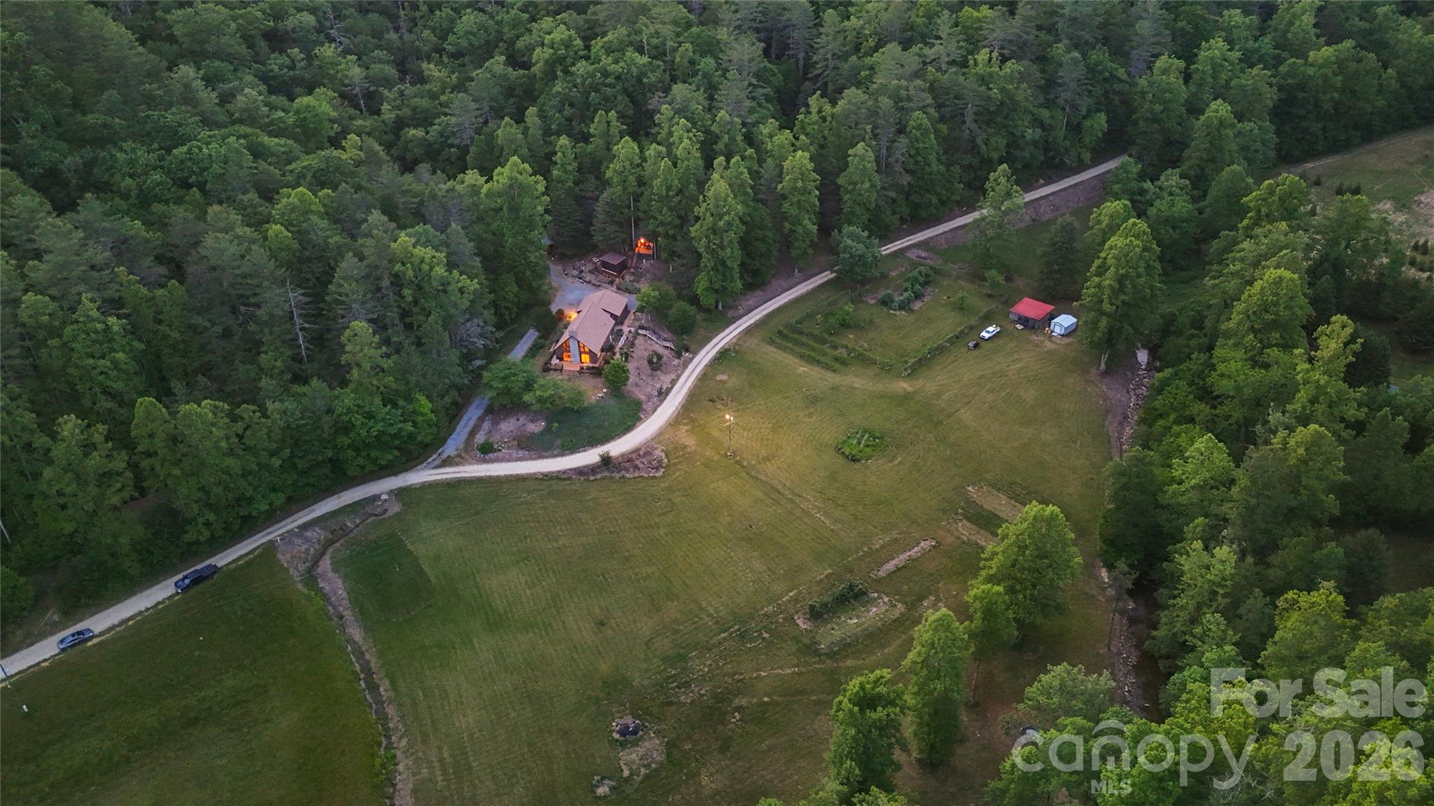main property photo 4