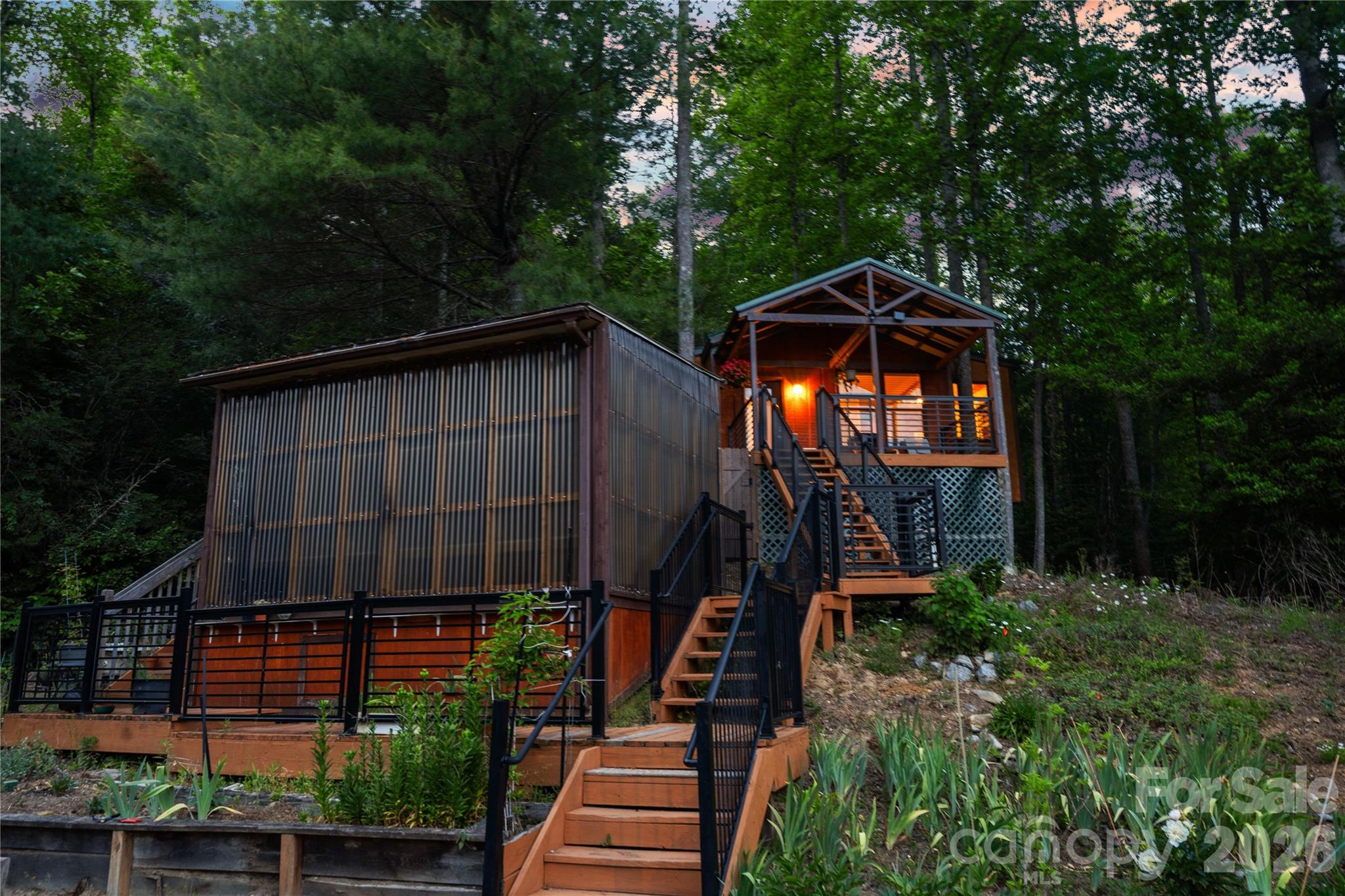 main property photo 8