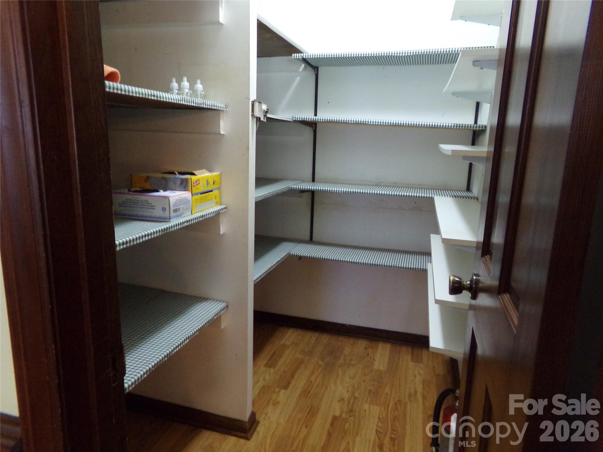 main property photo 15