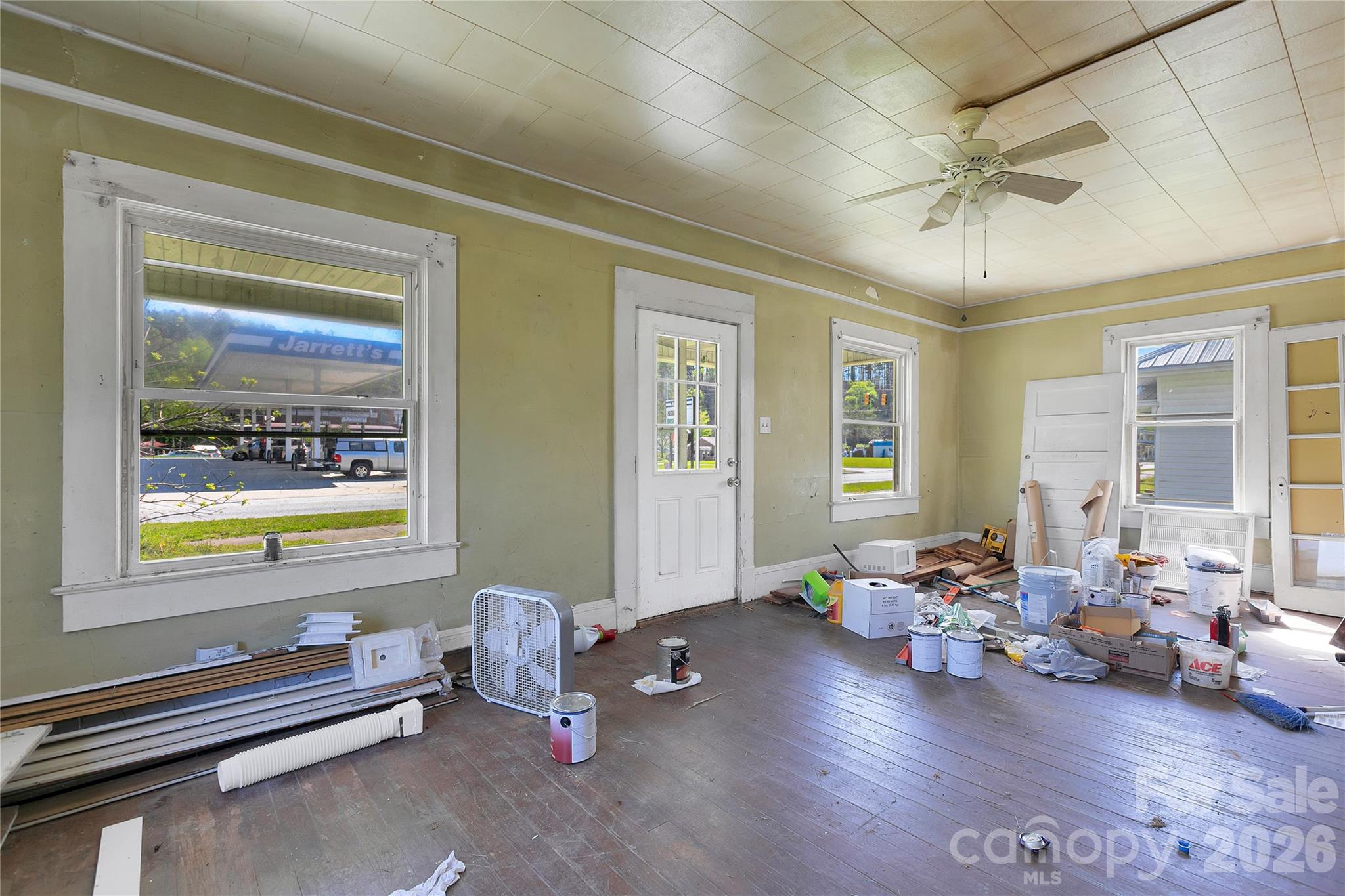 main property photo 1