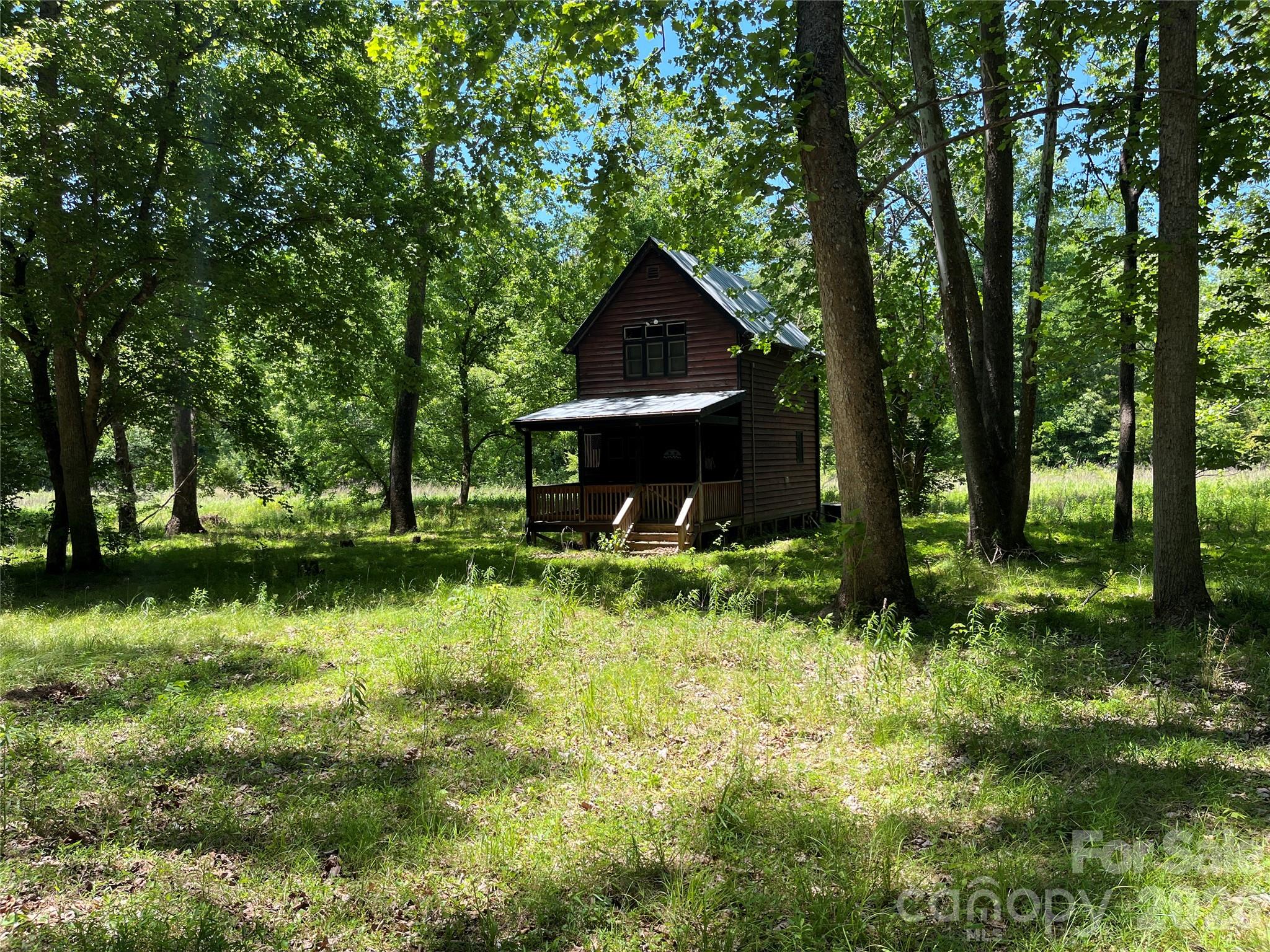 main property photo 25