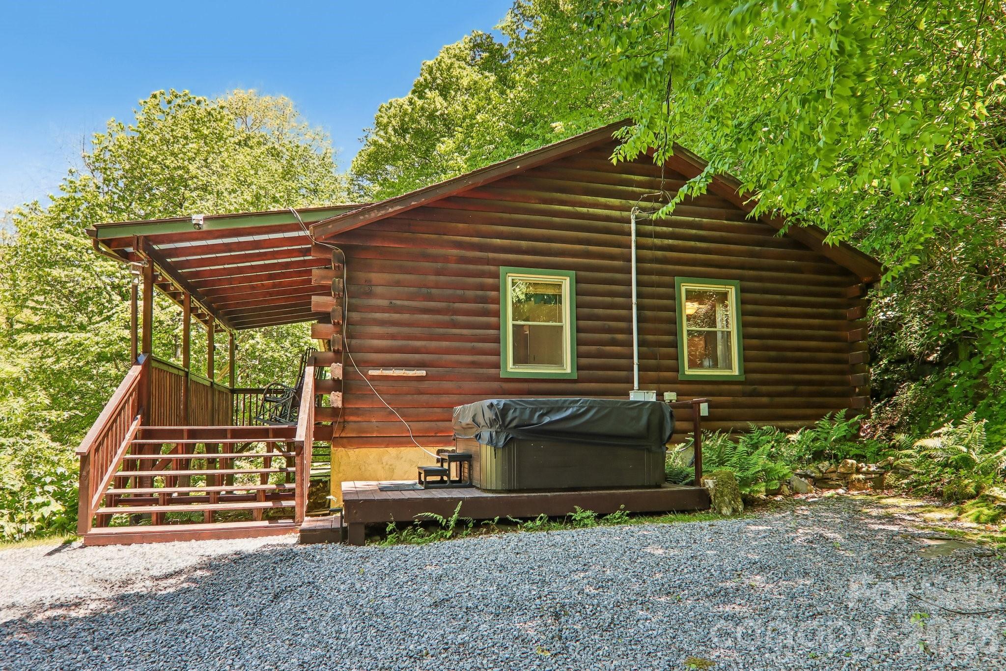 main property photo 31