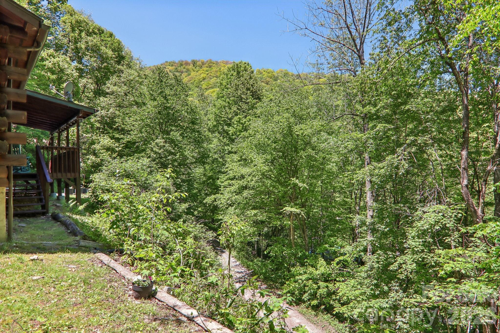main property photo 40