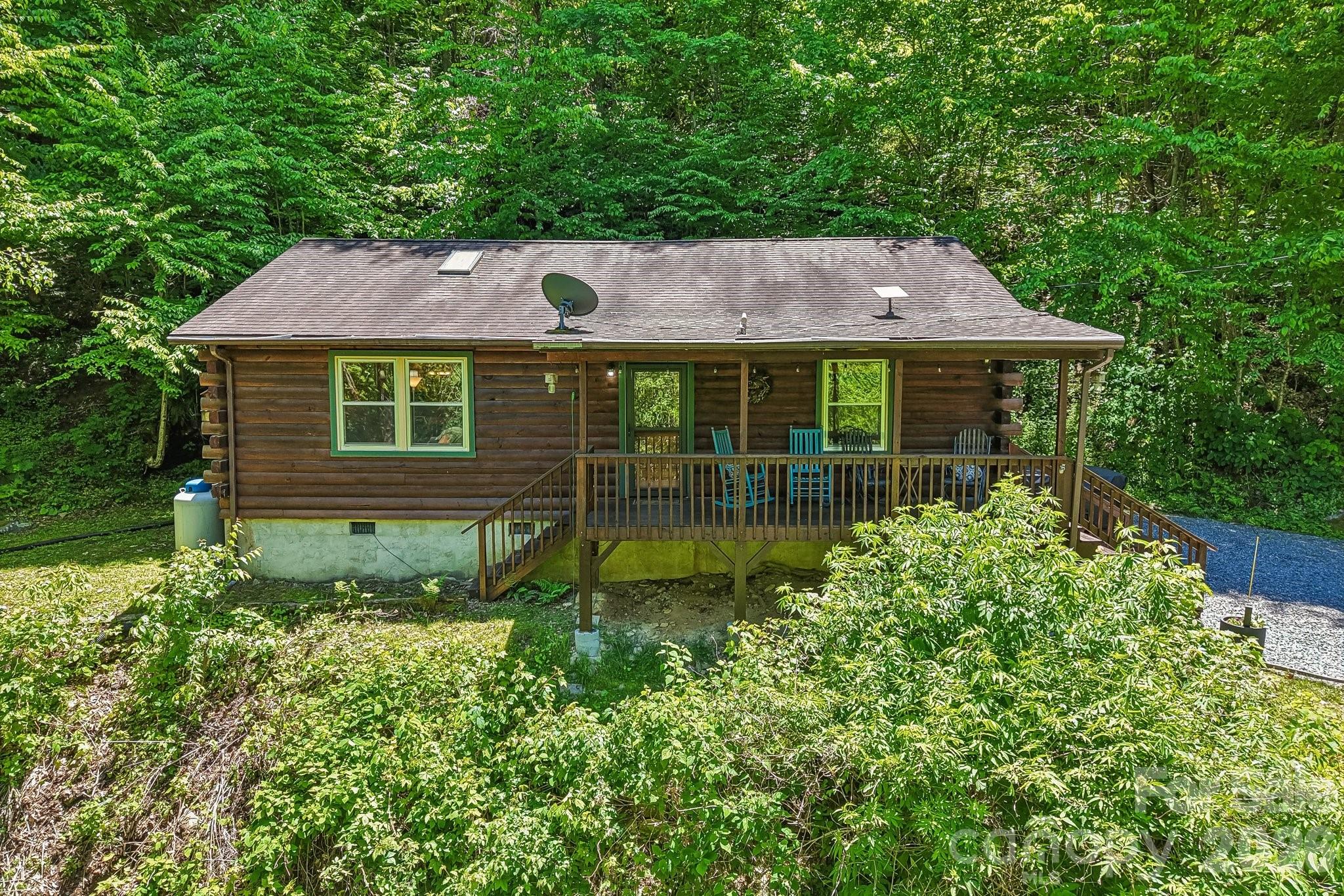 main property photo 5