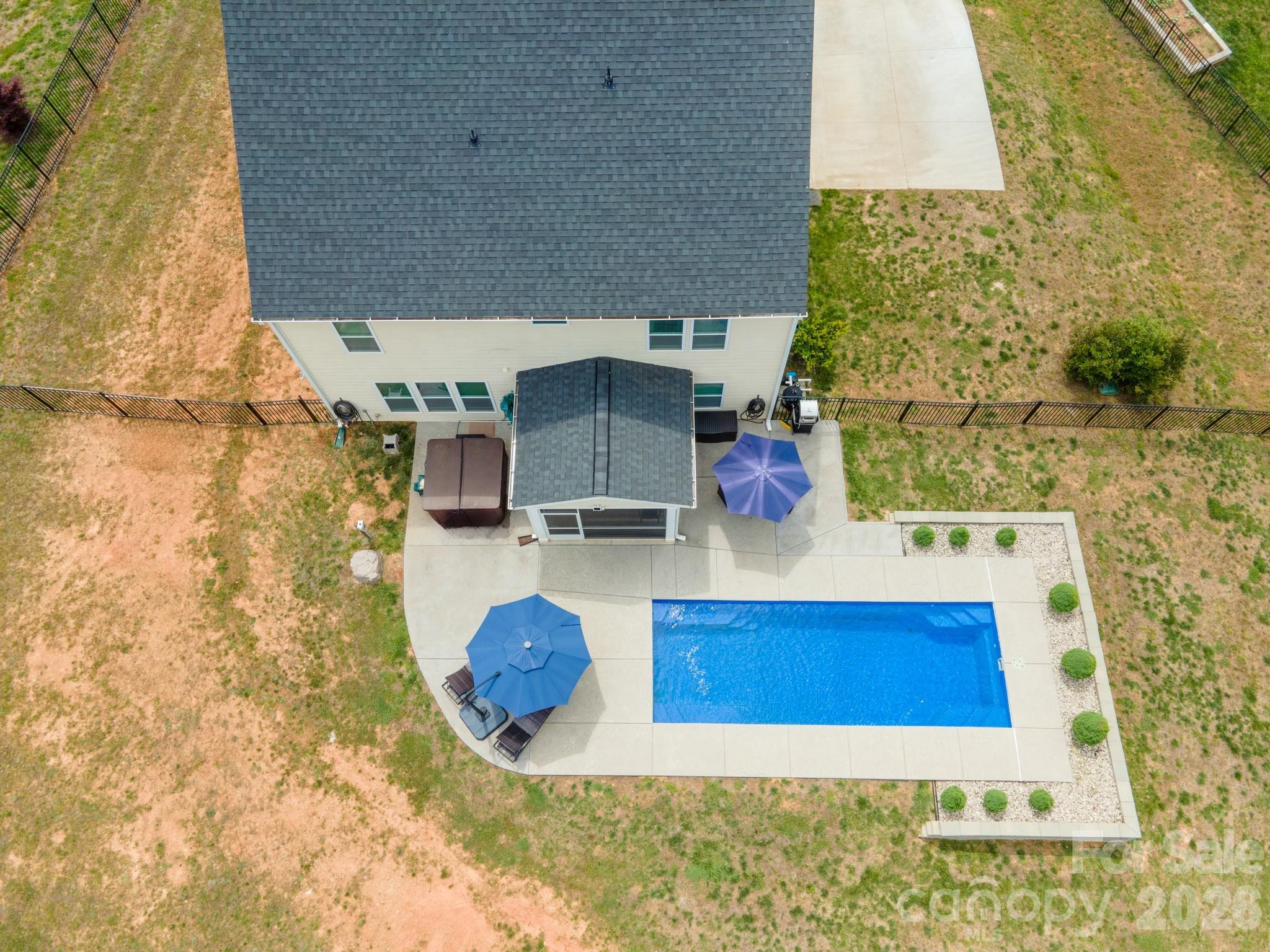 main property photo 42