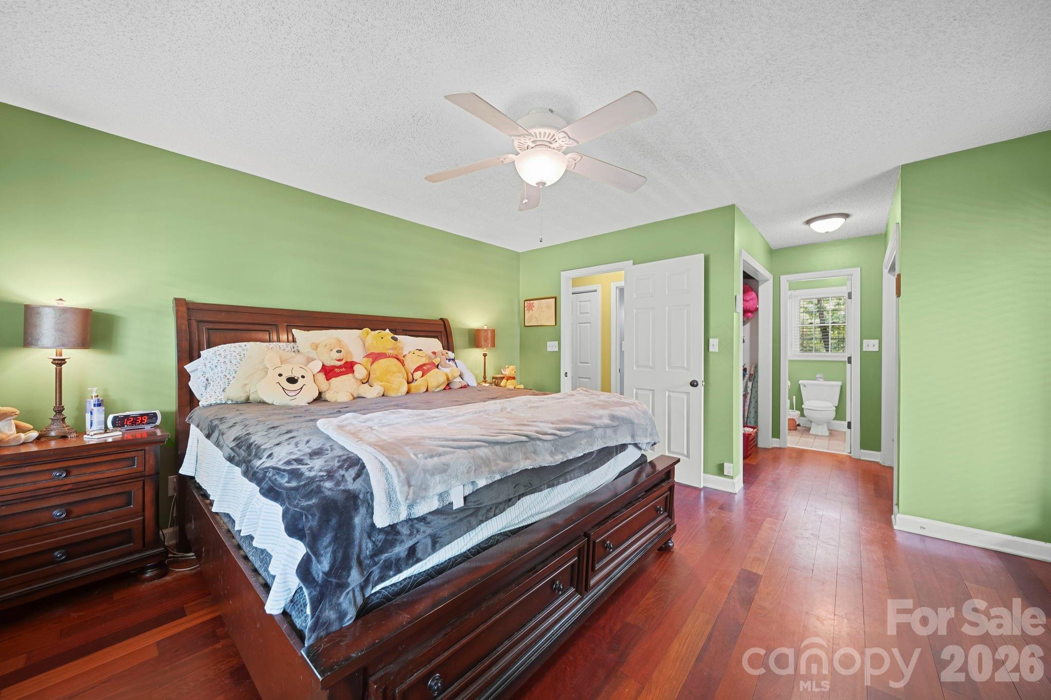 main property photo 17
