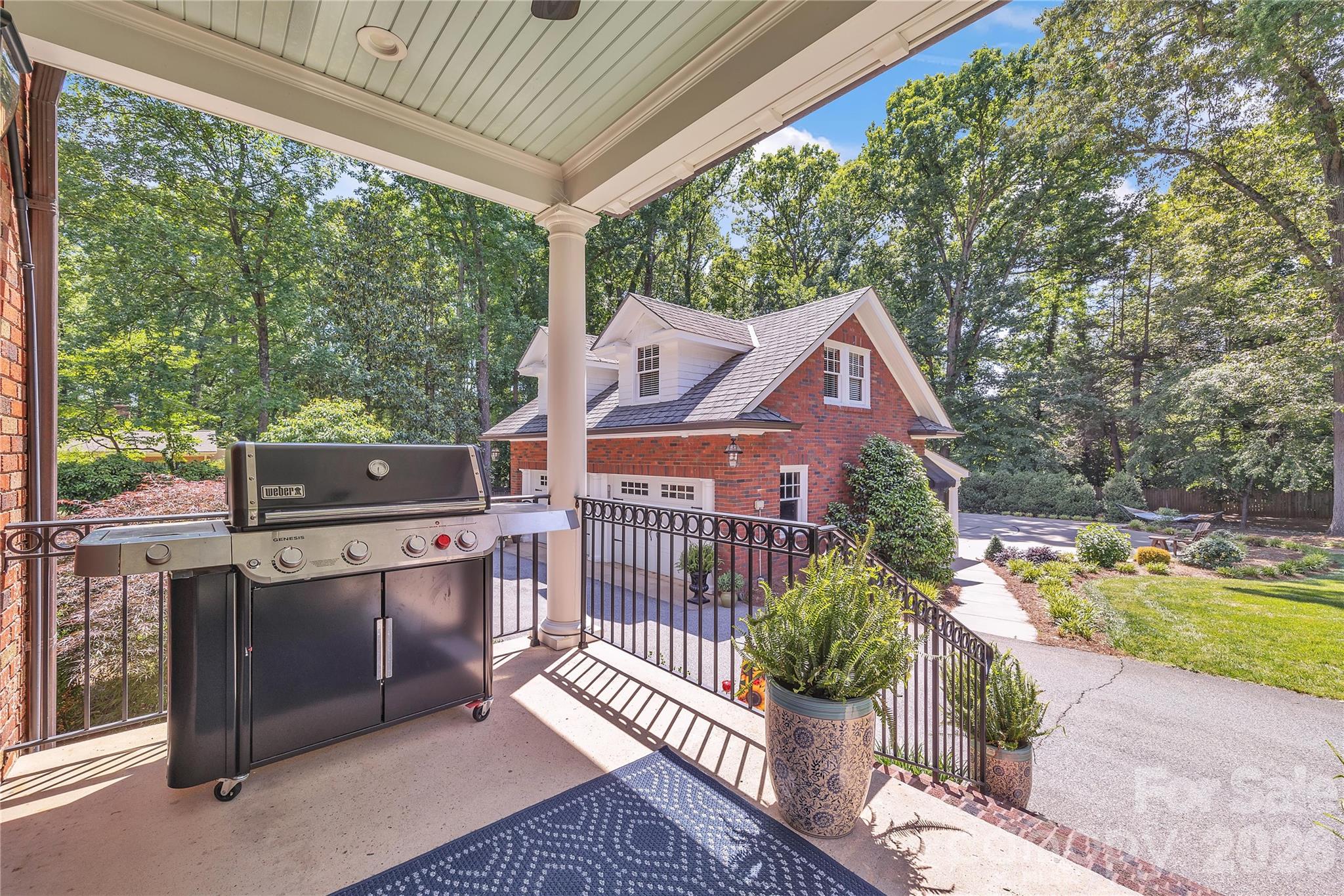 main property photo 47