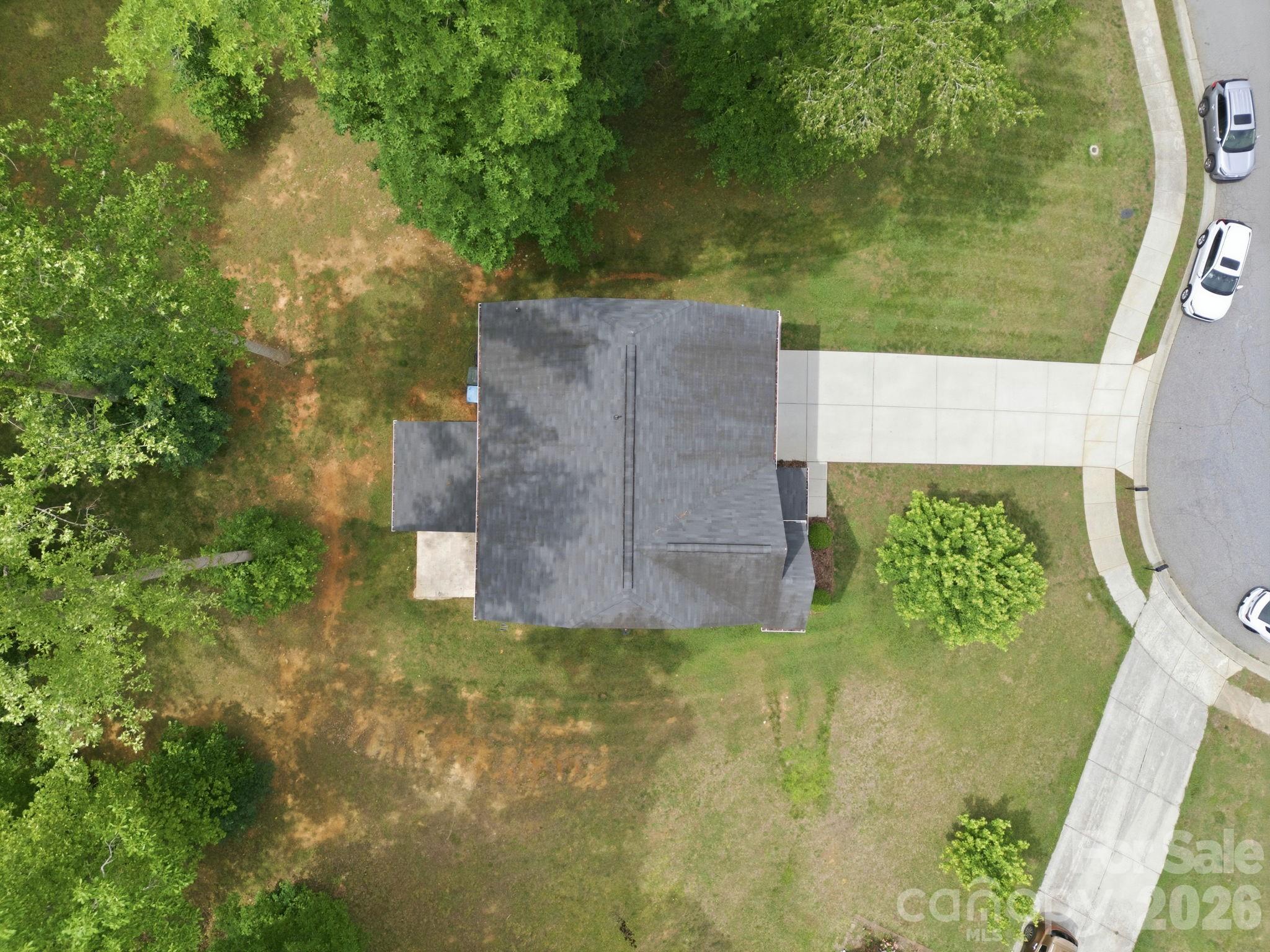 main property photo 10