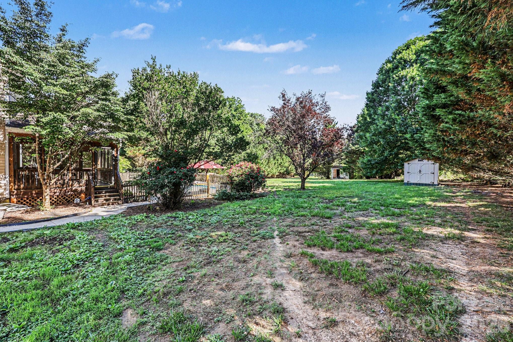 main property photo 32