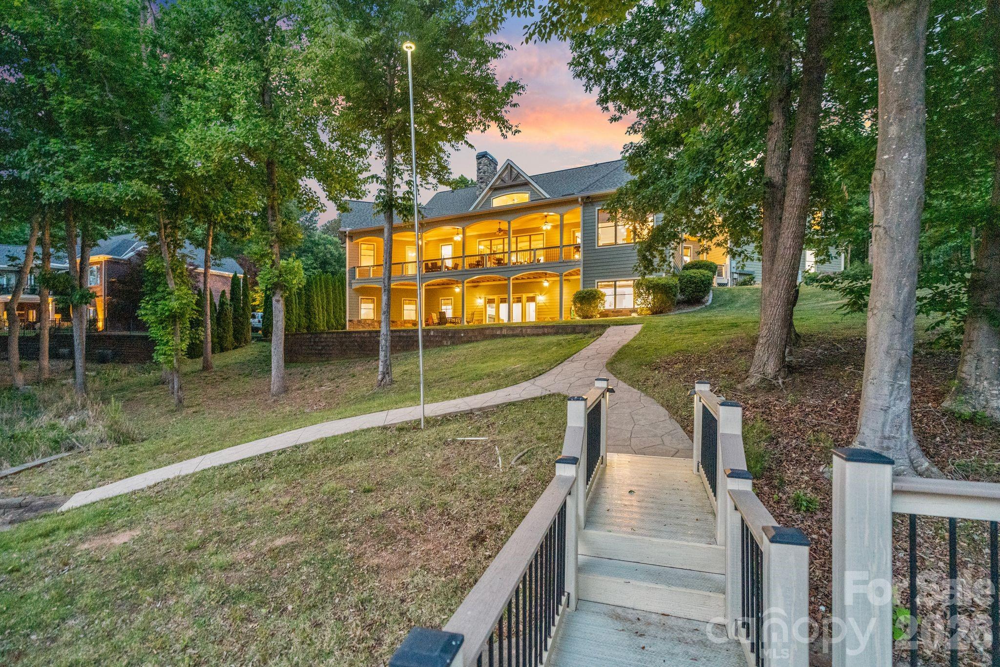 main property photo 34