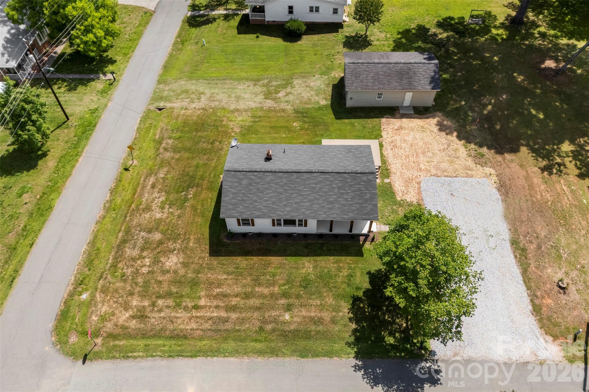 main property photo 19