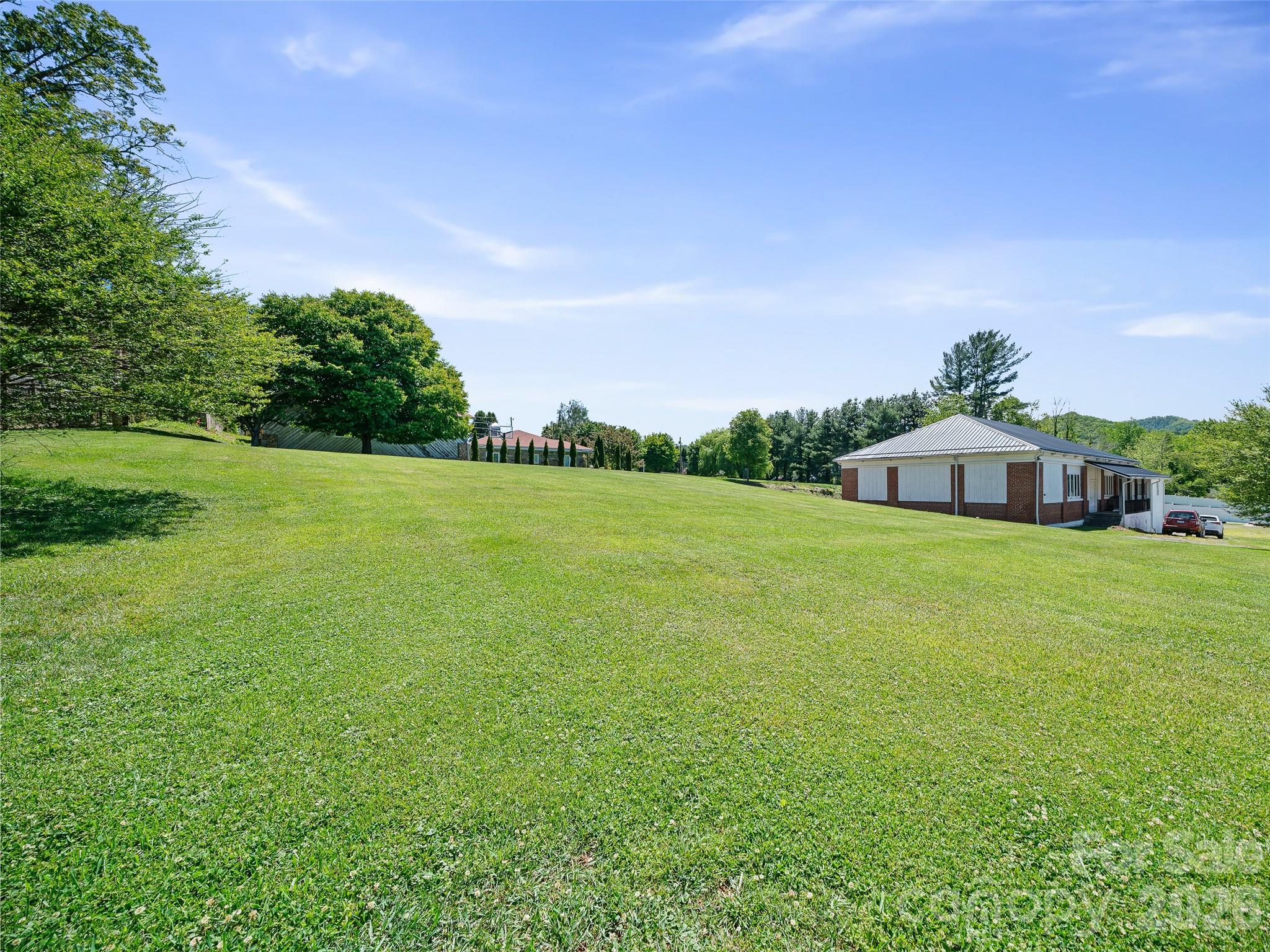 main property photo 43