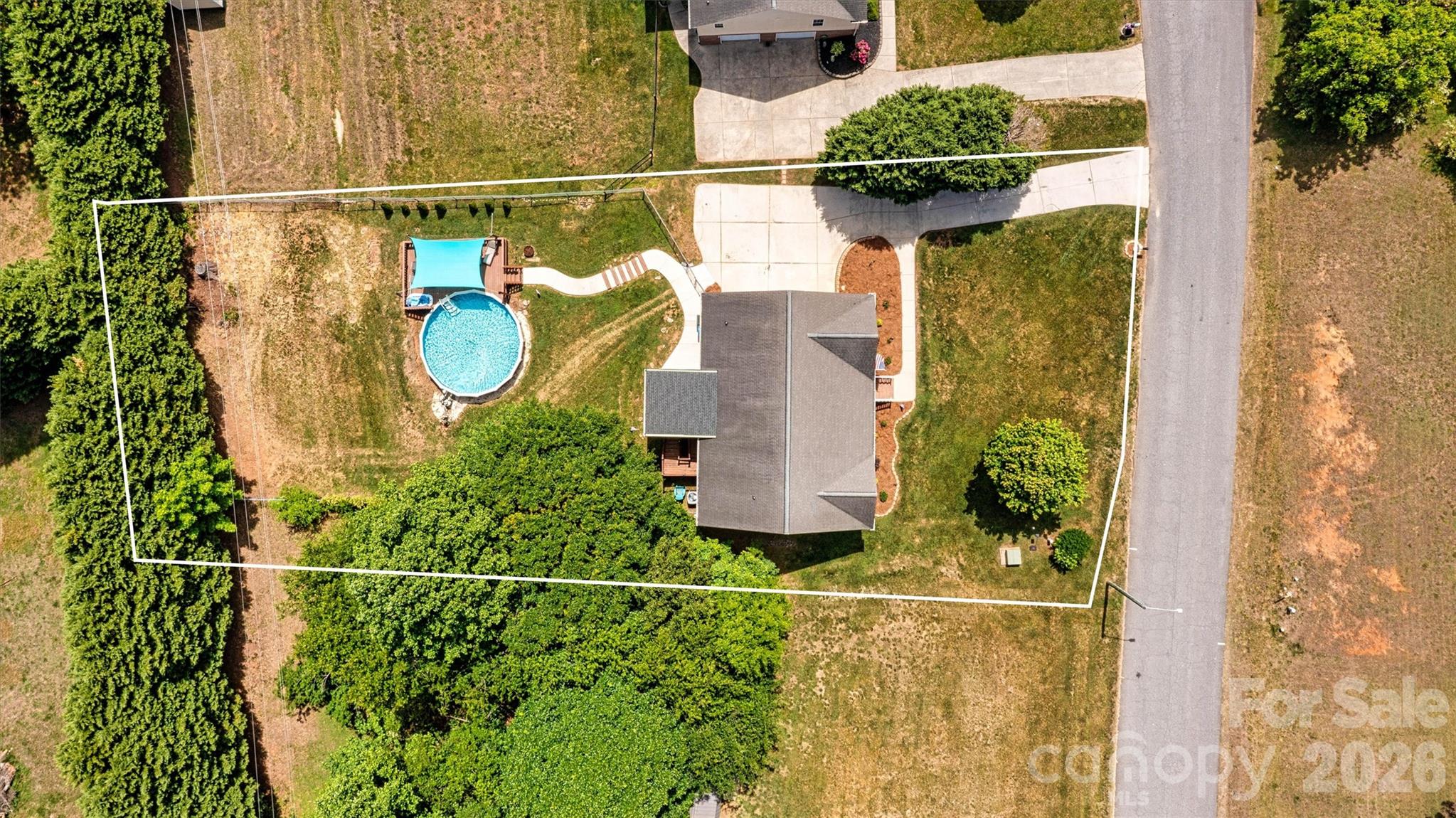main property photo 39