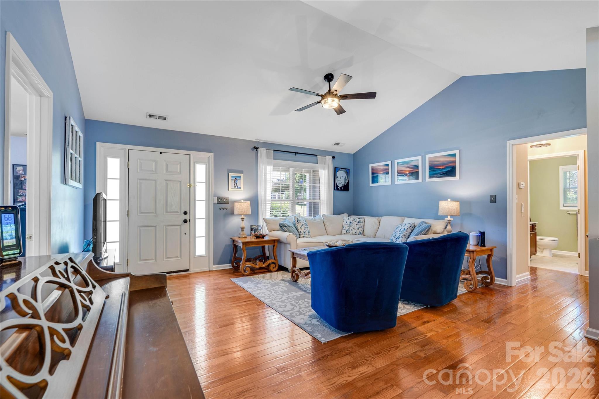main property photo 8