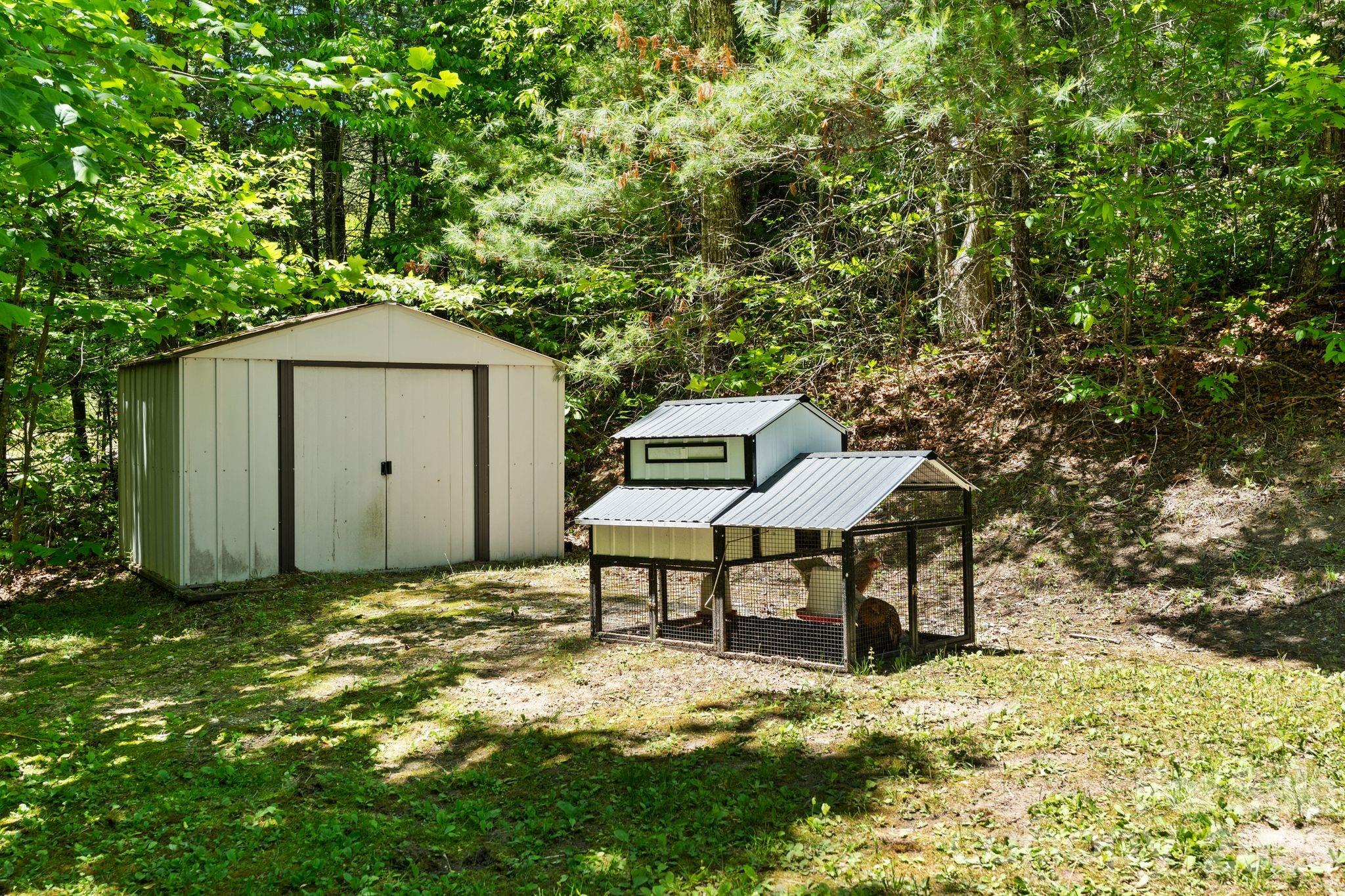main property photo 29