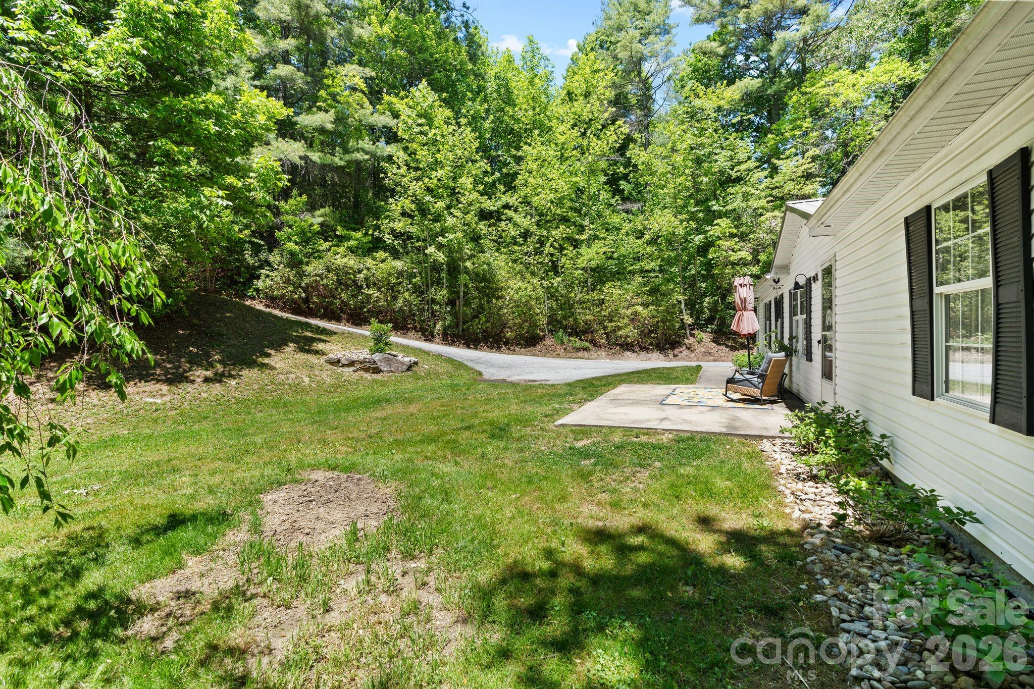 main property photo 30