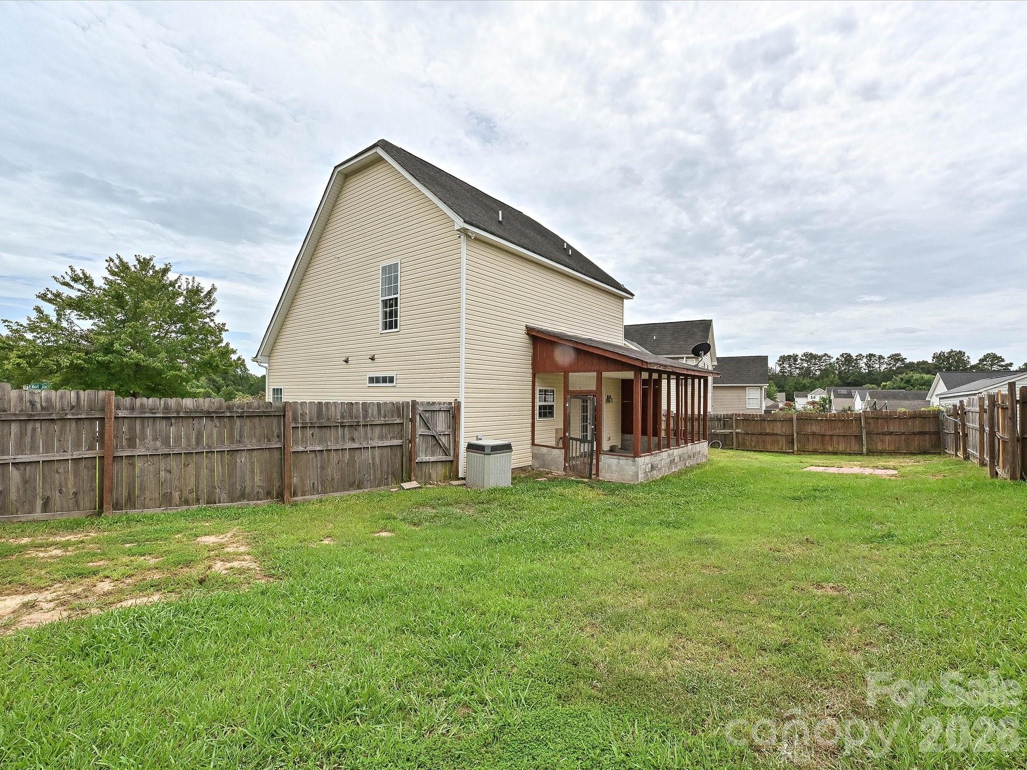 main property photo 27