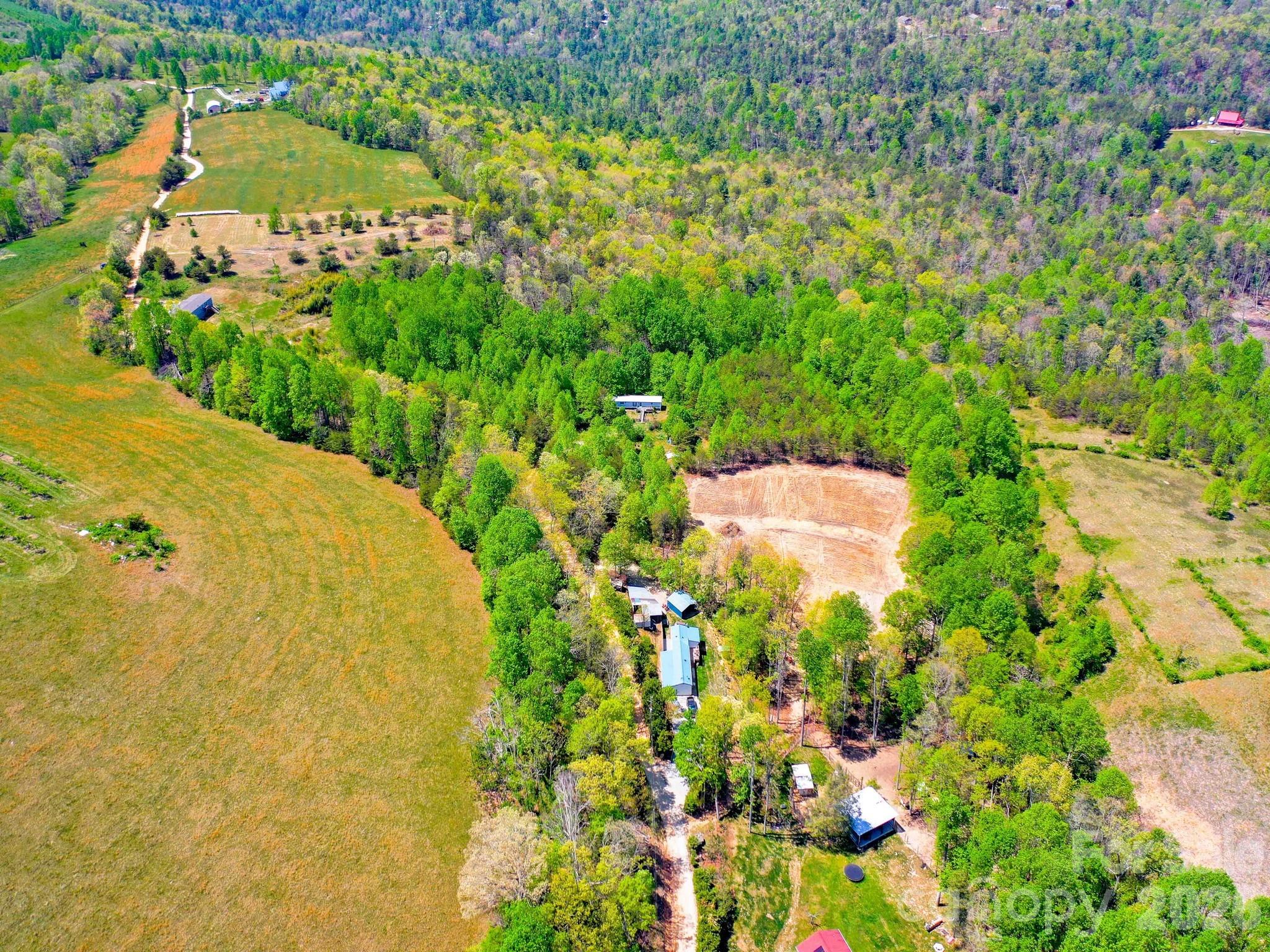 main property photo 12