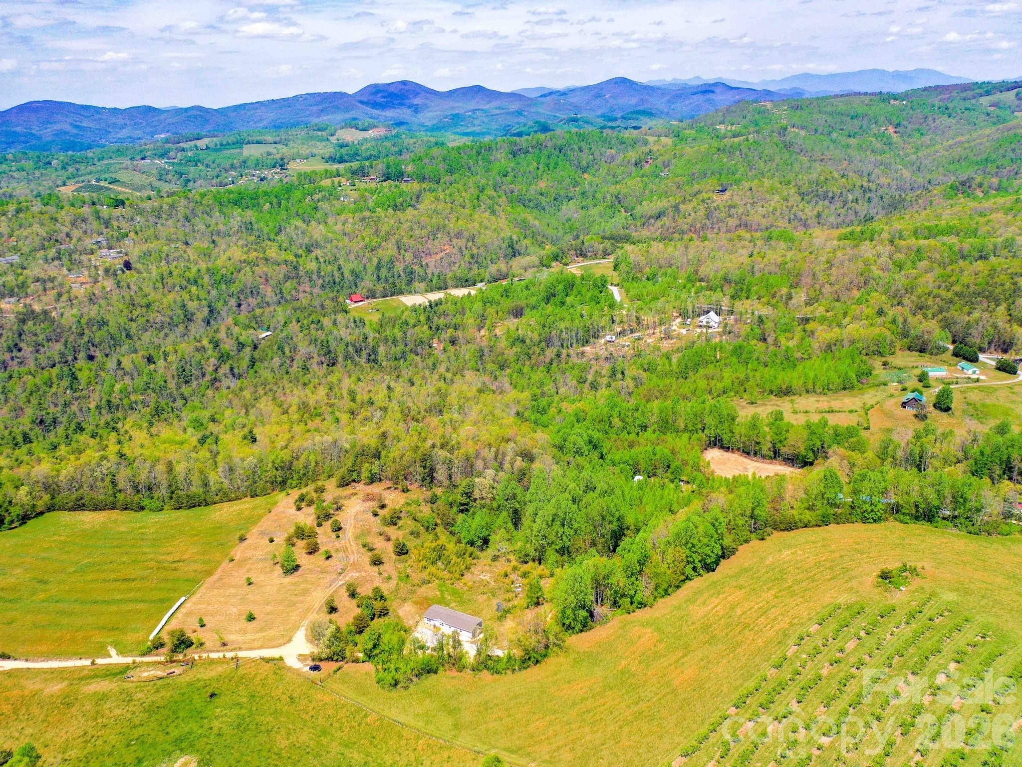 main property photo 16