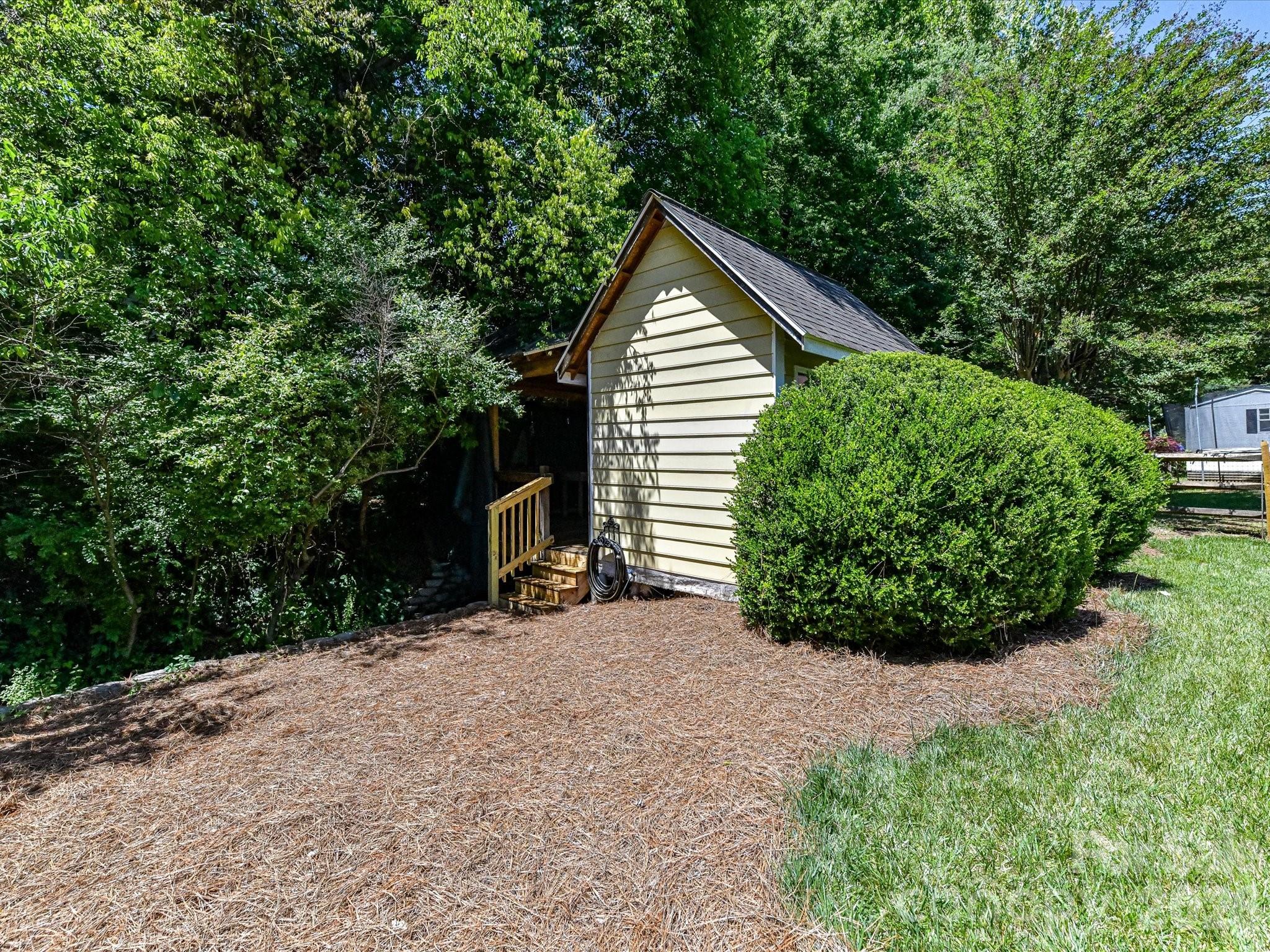 main property photo 43