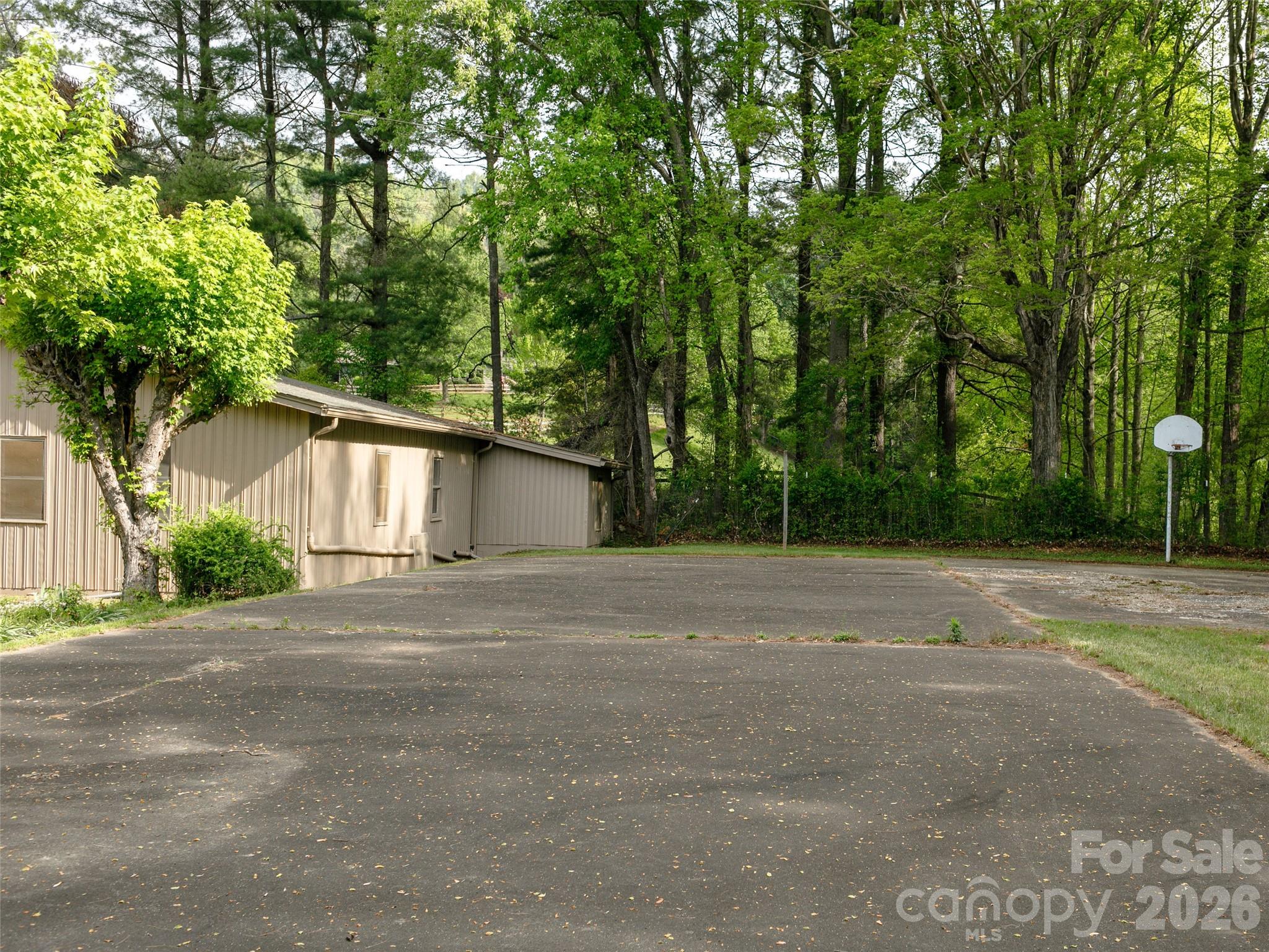 main property photo 27