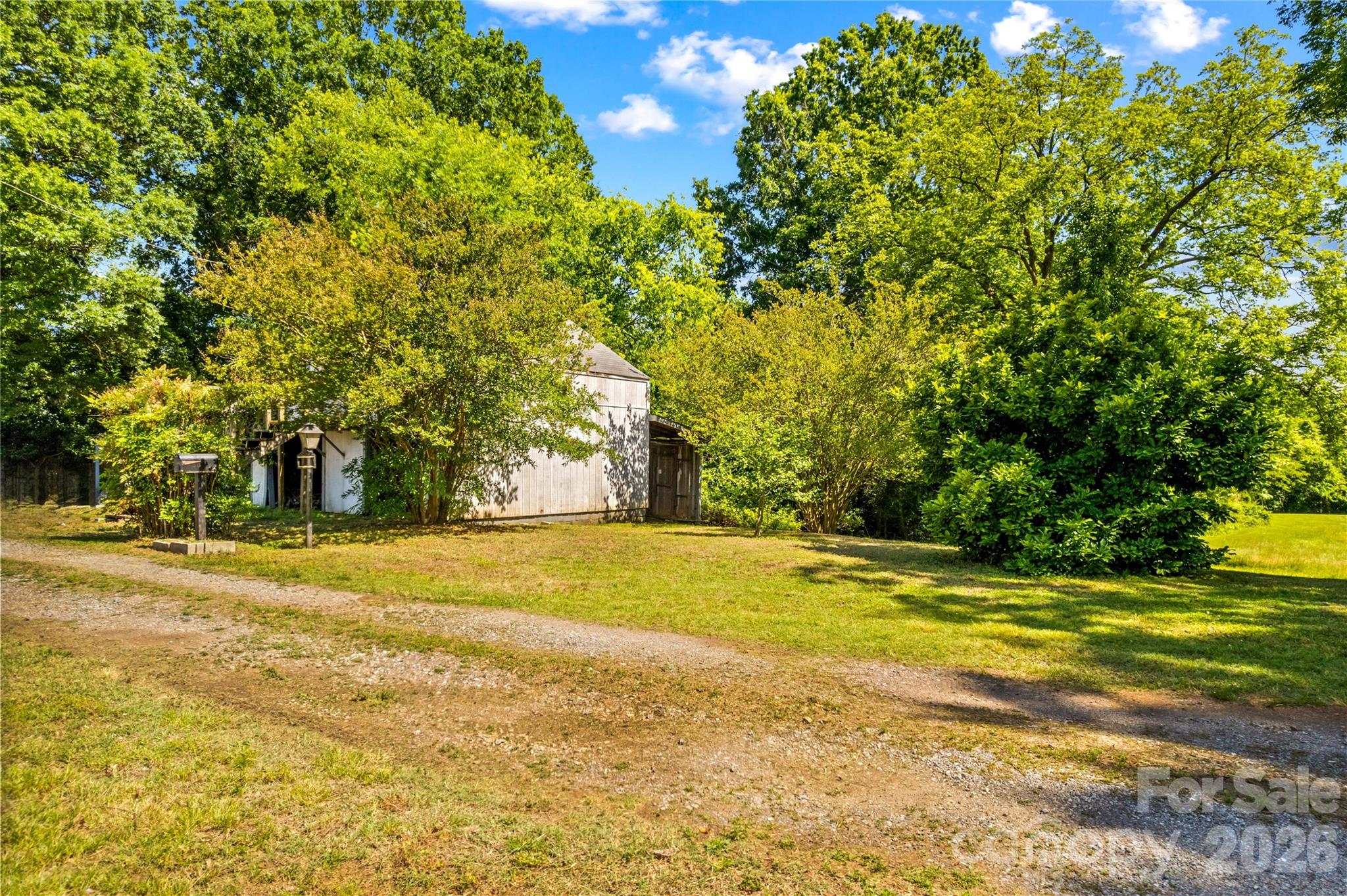 main property photo 35