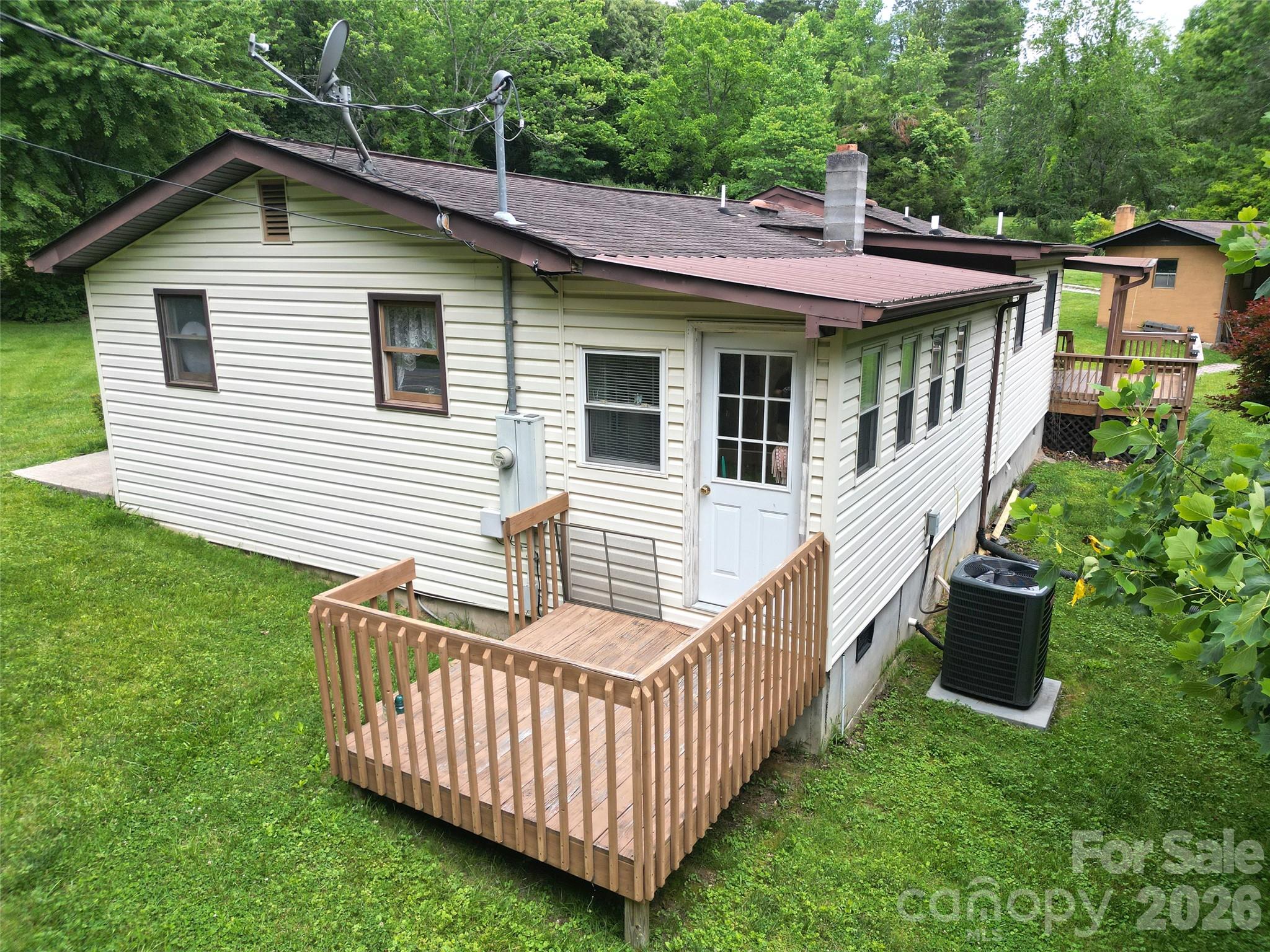 main property photo 27