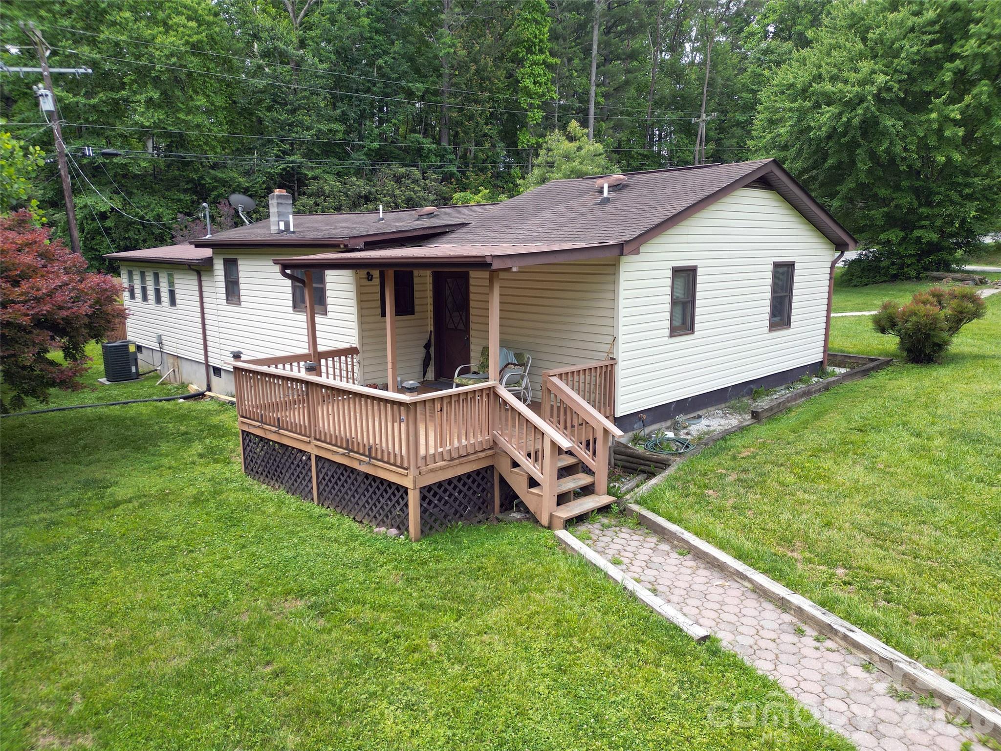 main property photo 6