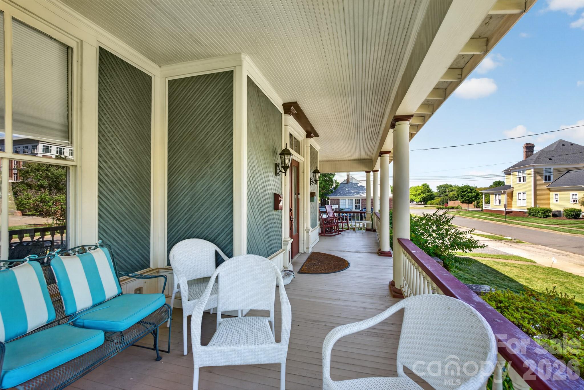 main property photo 4