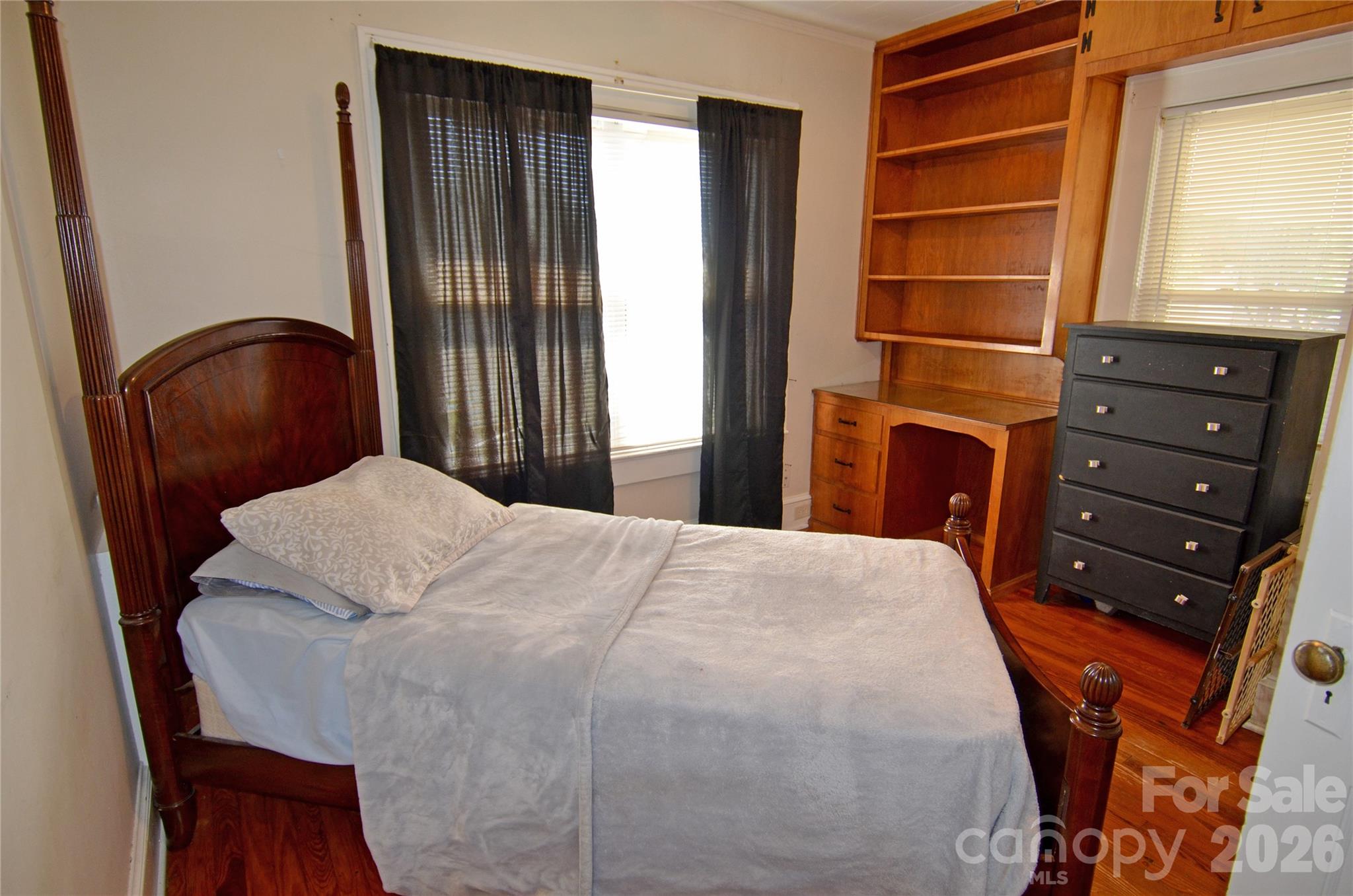 main property photo 16