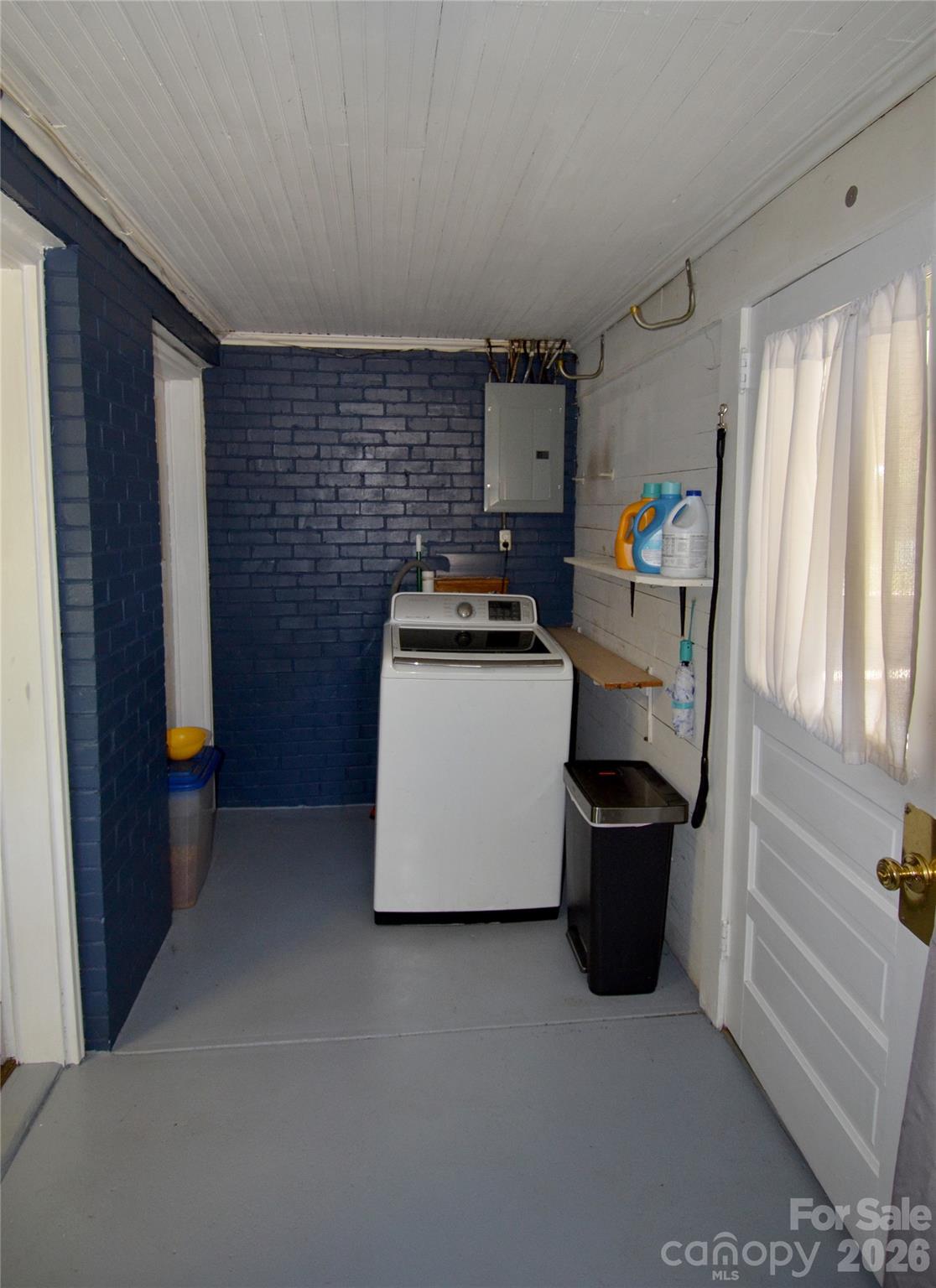 main property photo 20