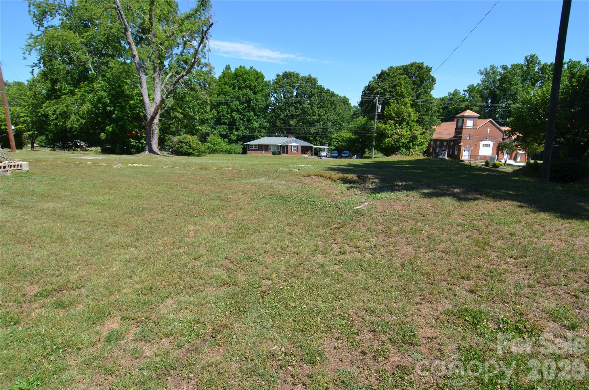 main property photo 7